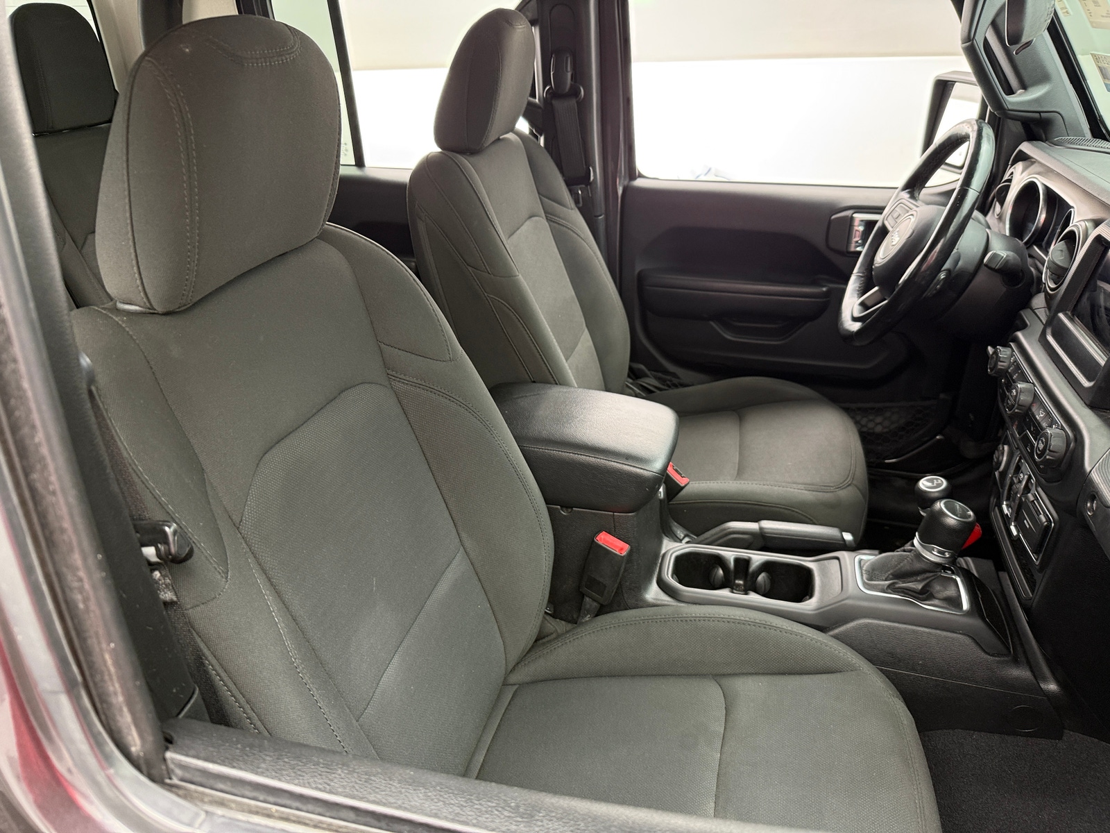 Thumbnail: 2020 Jeep Gladiator - 2