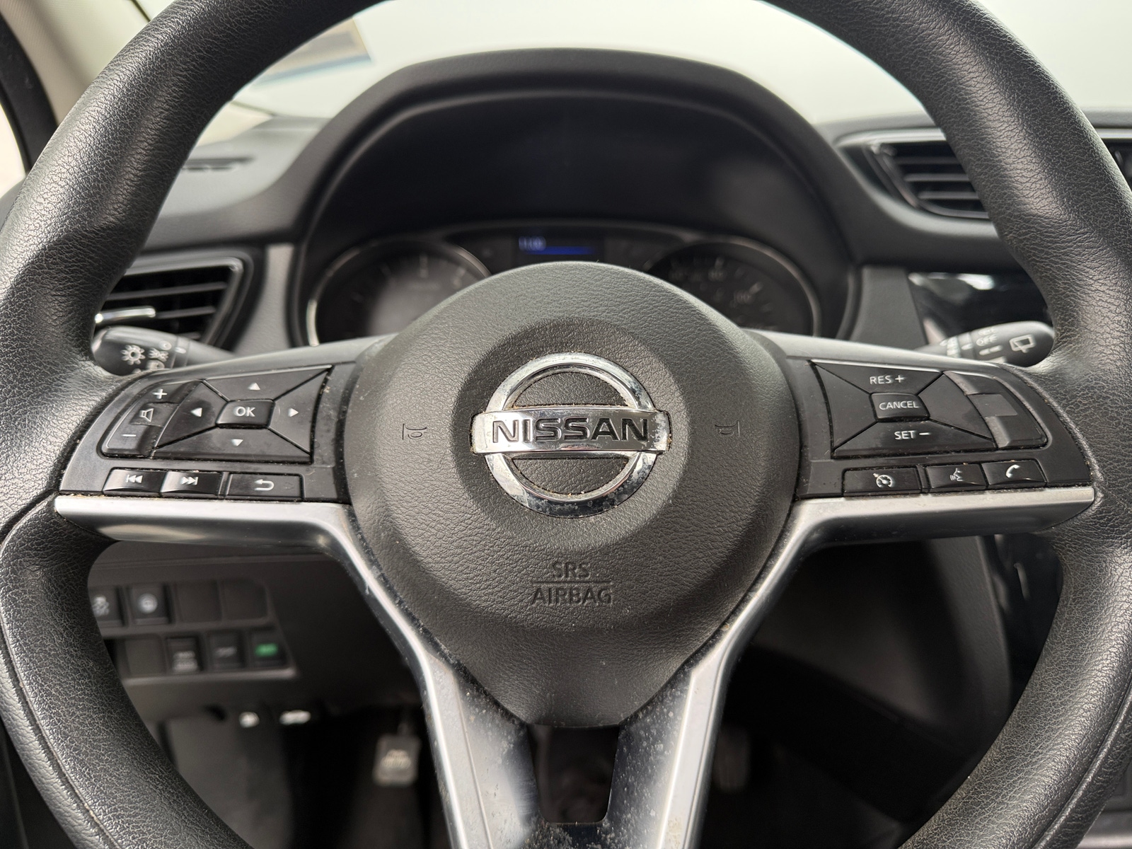 Thumbnail: 2021 Nissan Rogue Sport - 5