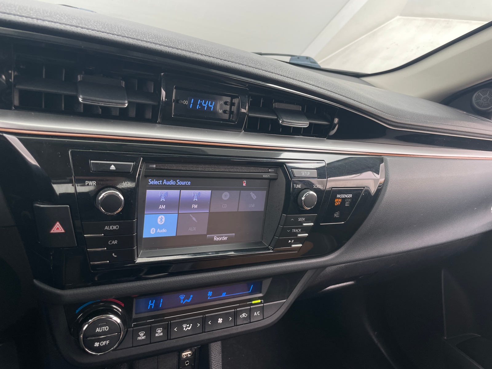 Thumbnail: 2016 Toyota Corolla - 4