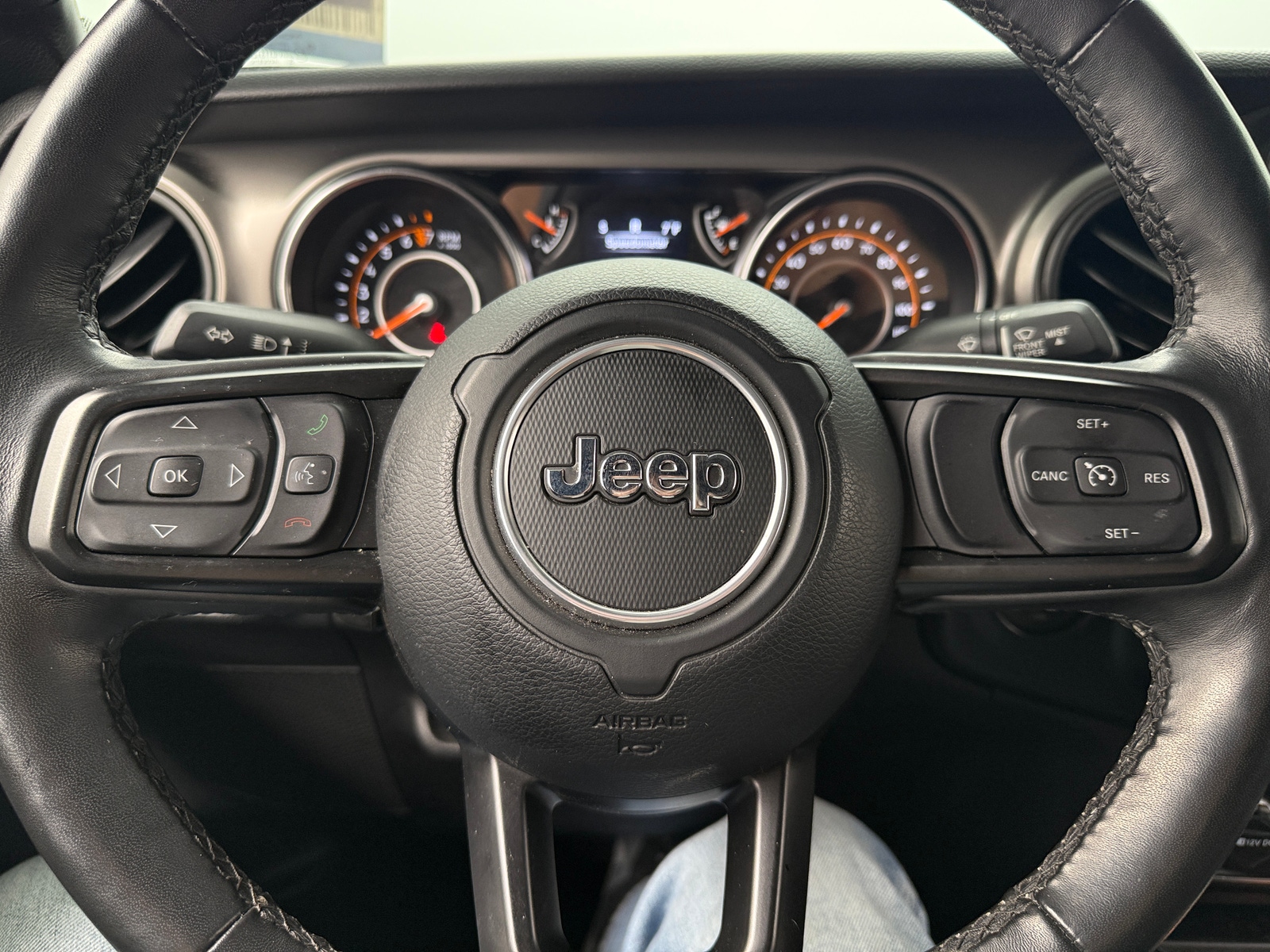 Thumbnail: 2022 Jeep Wrangler - 5