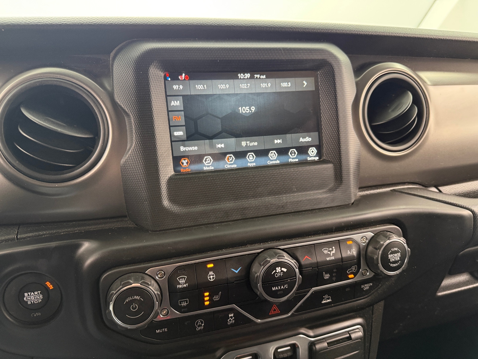 Thumbnail: 2022 Jeep Wrangler - 4