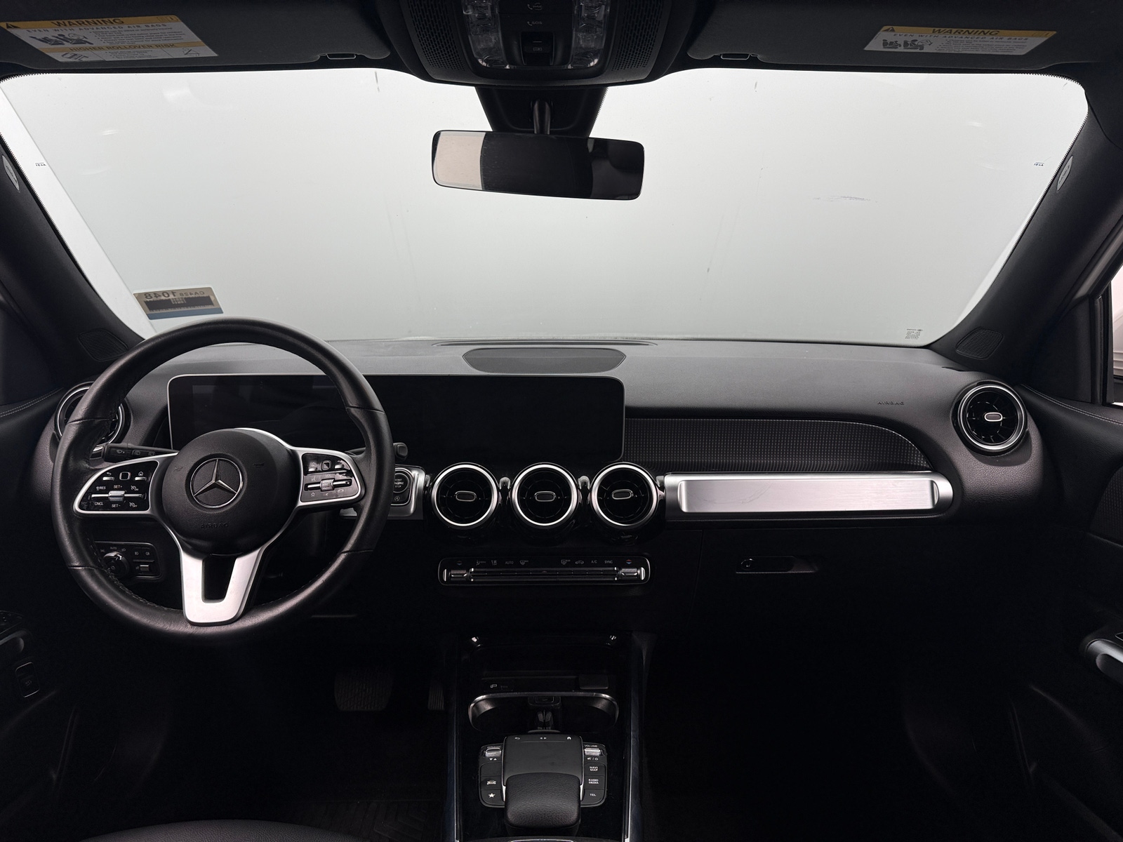 Thumbnail: 2021 Mercedes-Benz GLB - 2