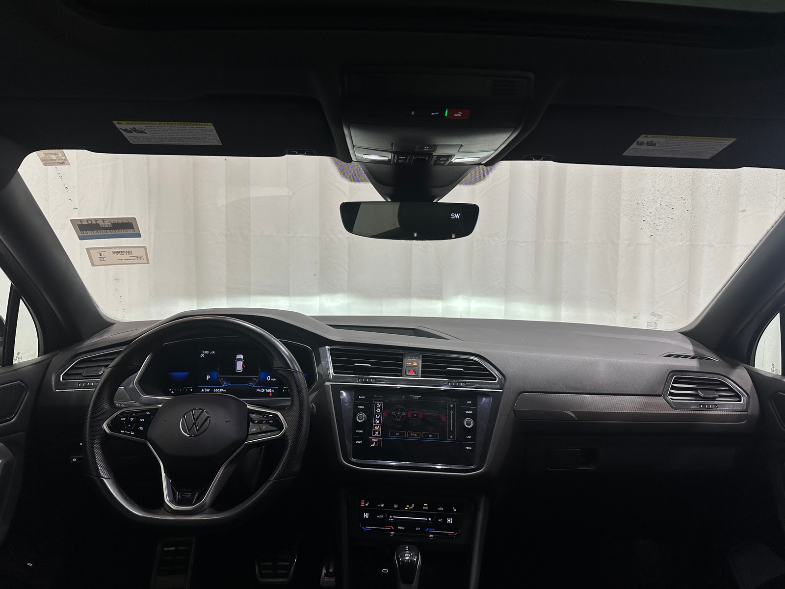 Thumbnail: 2022 Volkswagen Tiguan - 2