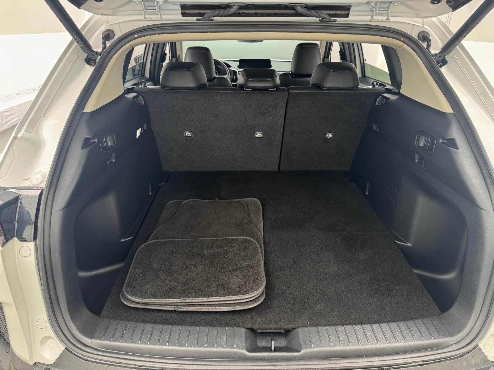 Thumbnail: 2023 Mazda CX-50 - 6