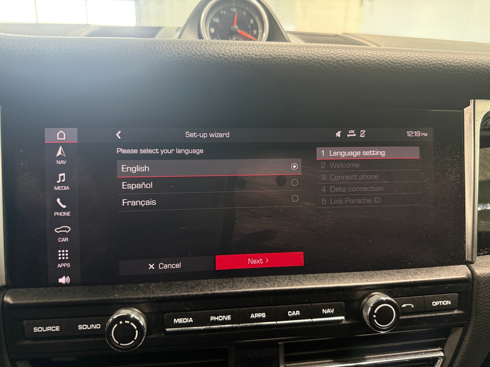 Thumbnail: 2019 Porsche Macan - 3