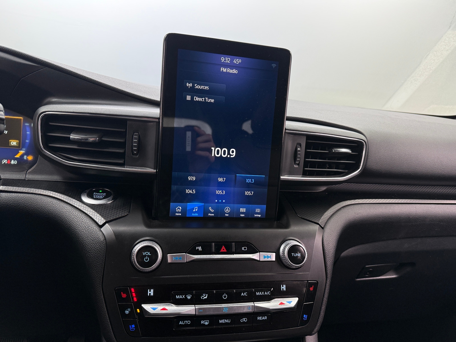 Thumbnail: 2020 Ford Explorer - 3