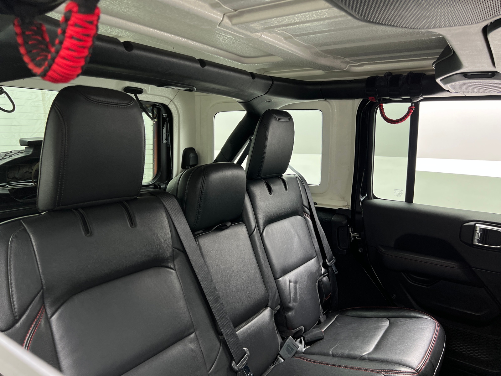 Thumbnail: 2022 Jeep Wrangler - 5