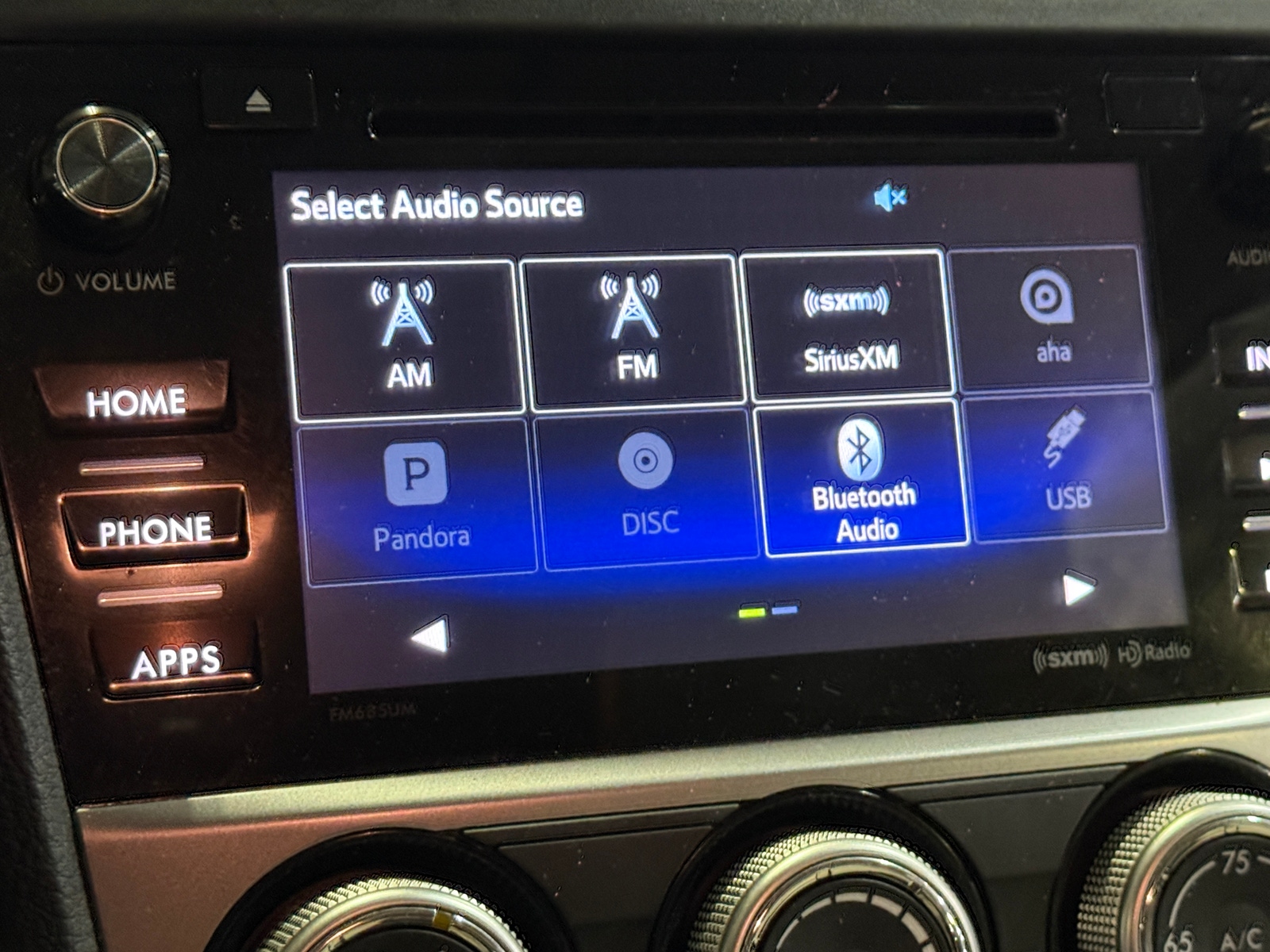 Thumbnail: 2017 Subaru Crosstrek - 3