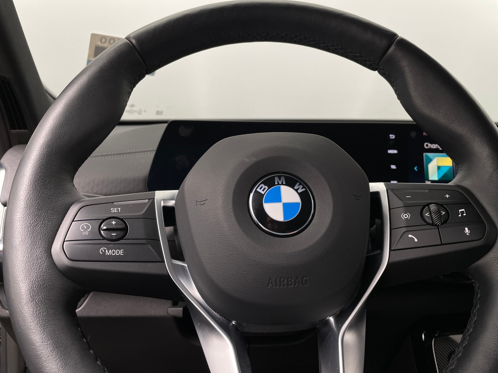 Thumbnail: 2025 BMW X2 - 4