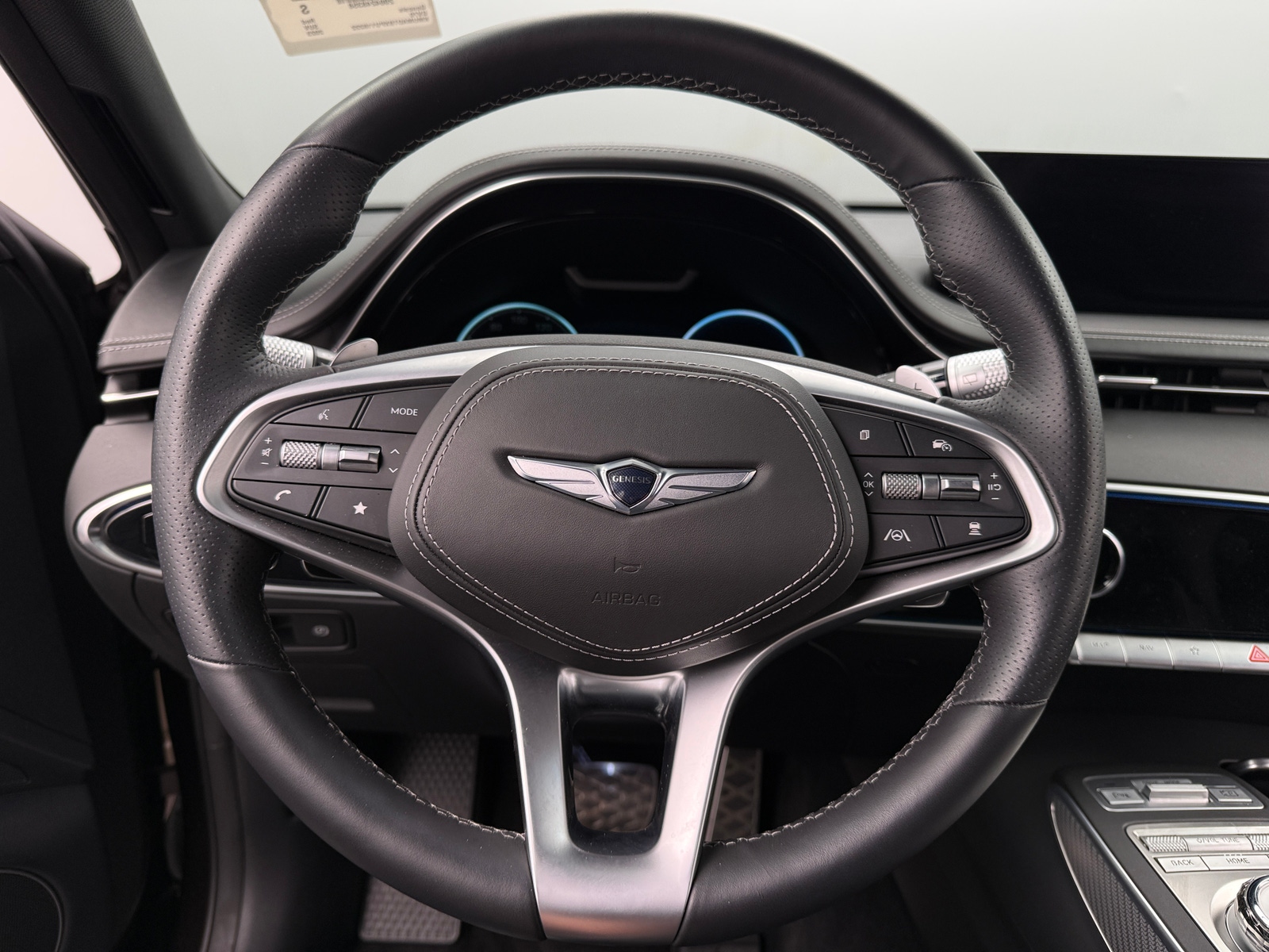 Thumbnail: 2023 Genesis GV70 - 4