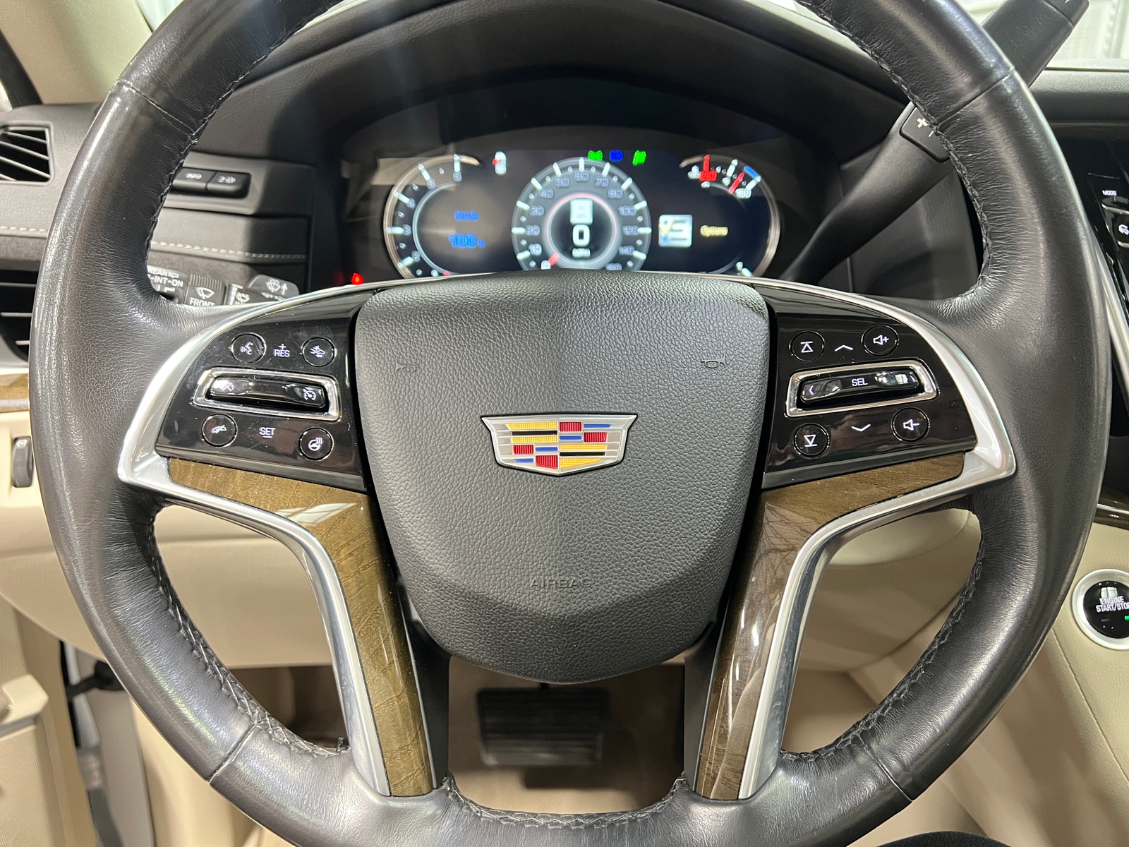 Thumbnail: 2020 Cadillac Escalade - 4