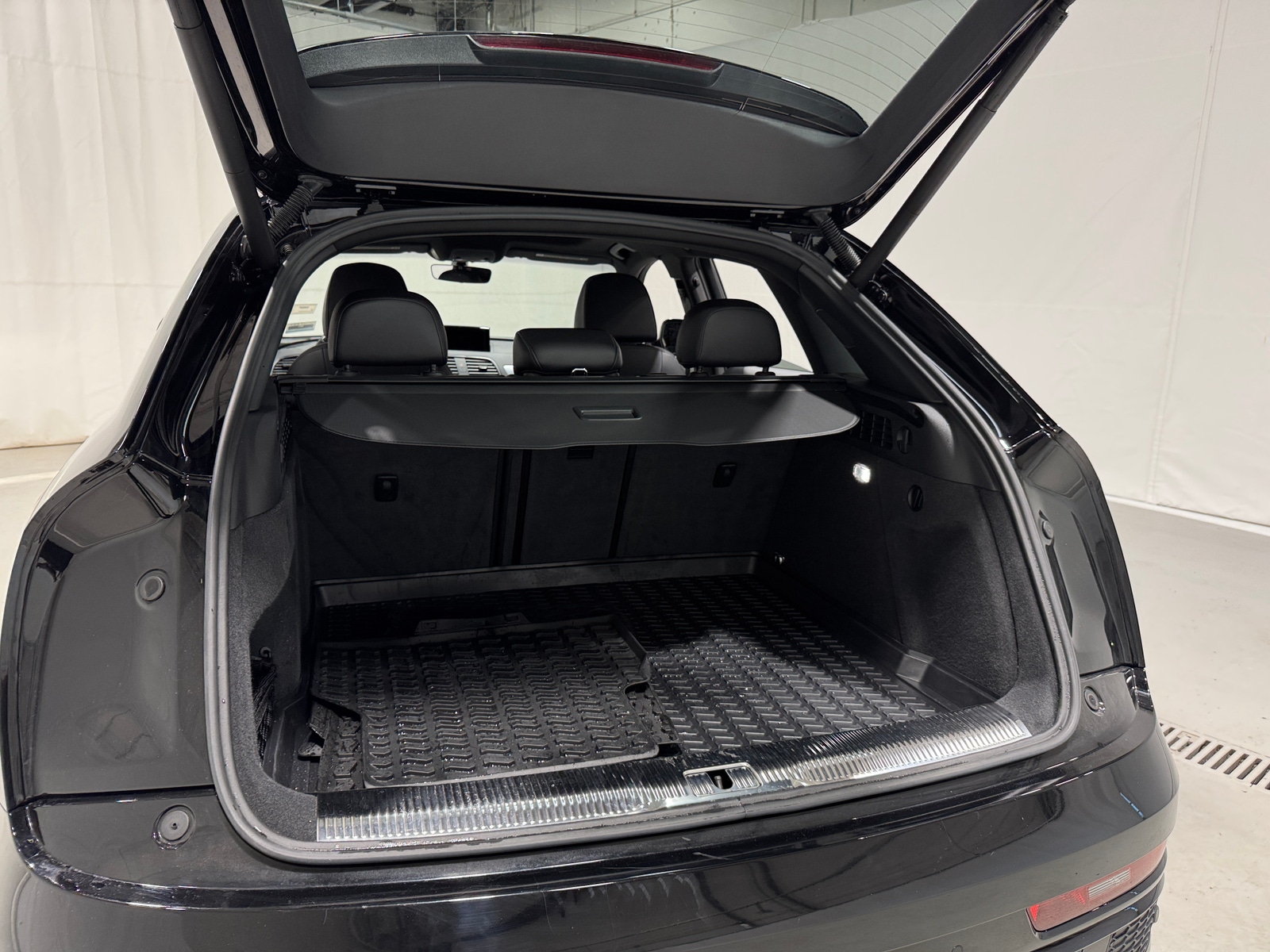 Thumbnail: 2017 Audi Q3 - 6