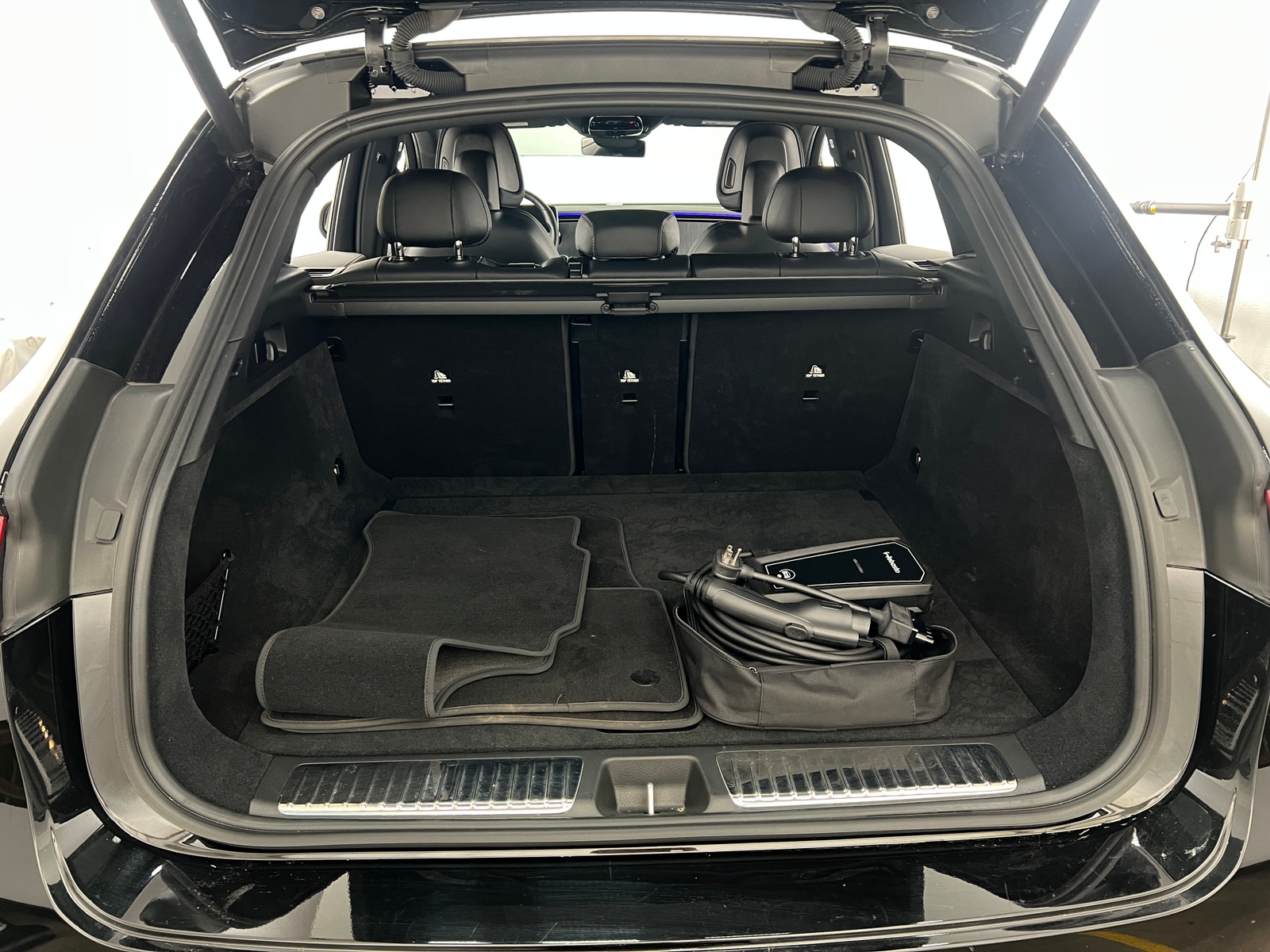 Thumbnail: 2025 Mercedes-Benz EQE - 7