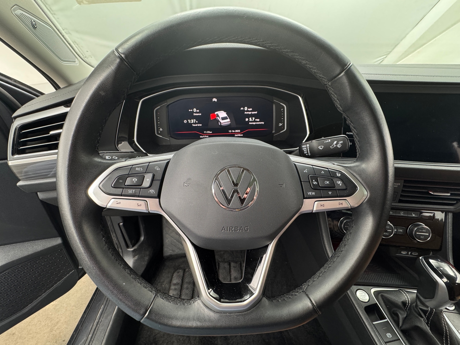 Thumbnail: 2024 Volkswagen Jetta - 4