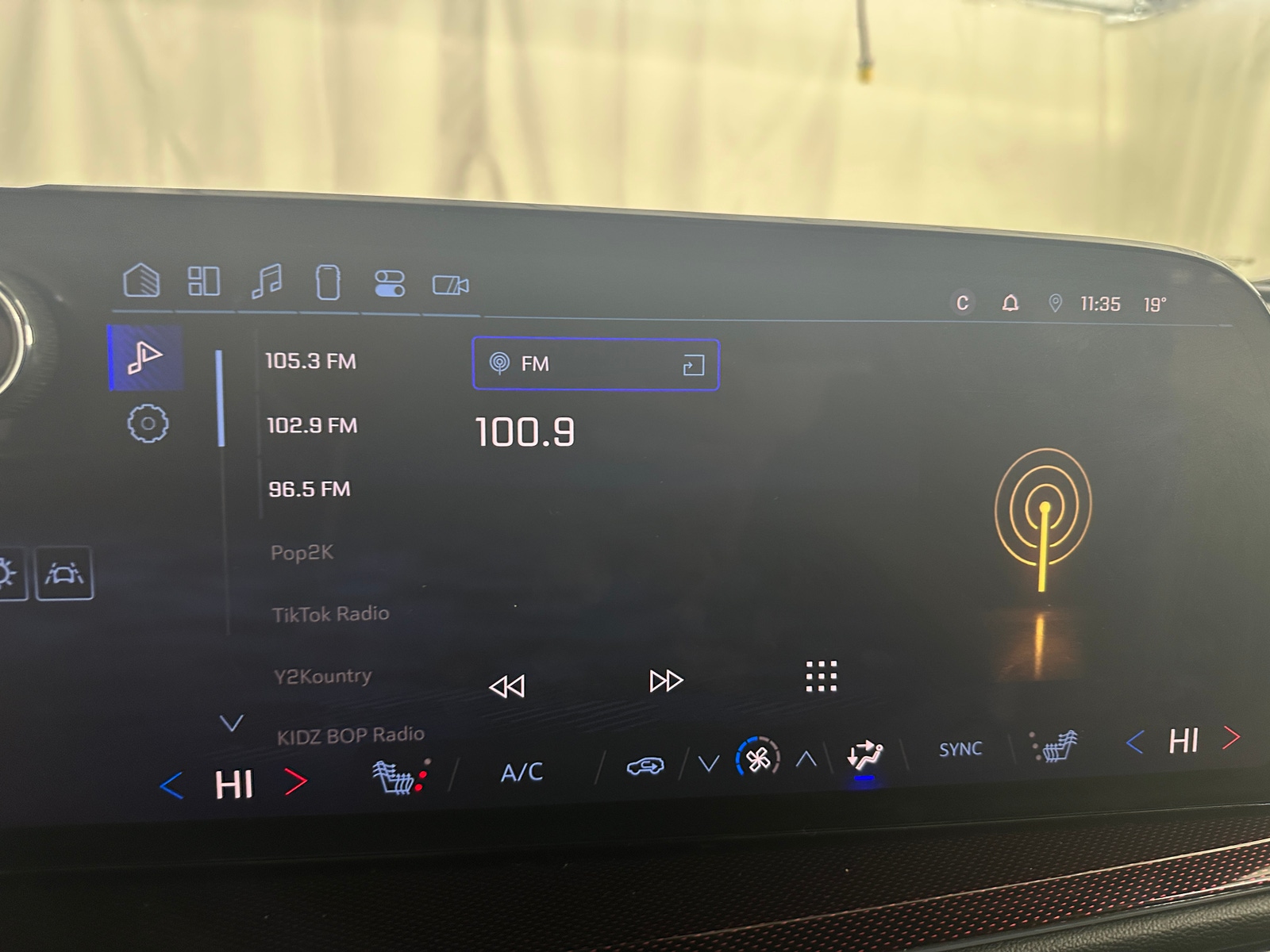 Thumbnail: 2024 Chevrolet Traverse - 4