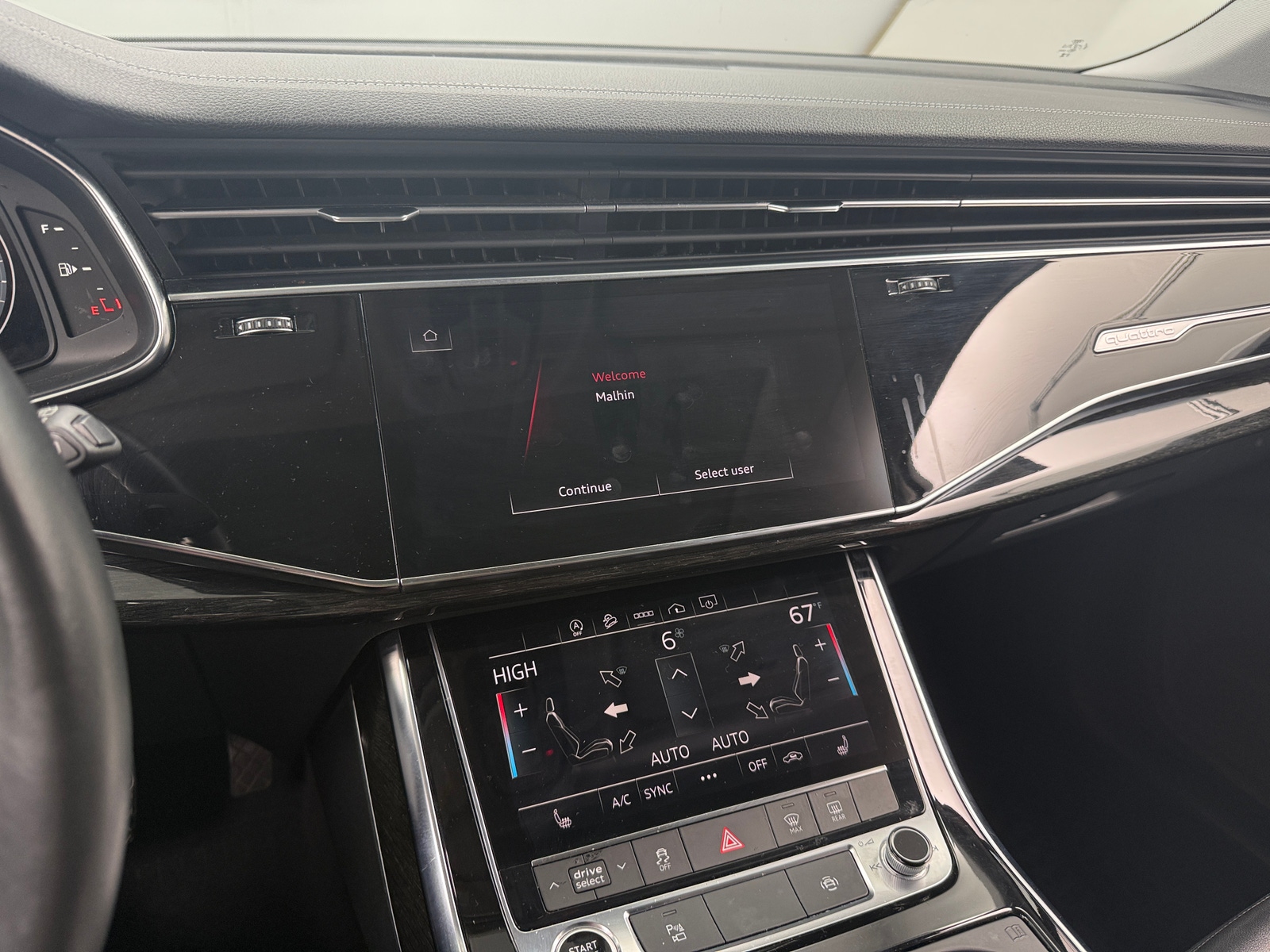 Thumbnail: 2023 Audi Q7 - 3