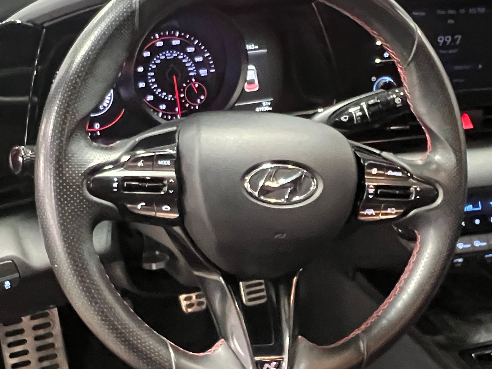 Thumbnail: 2022 Hyundai Elantra - 5