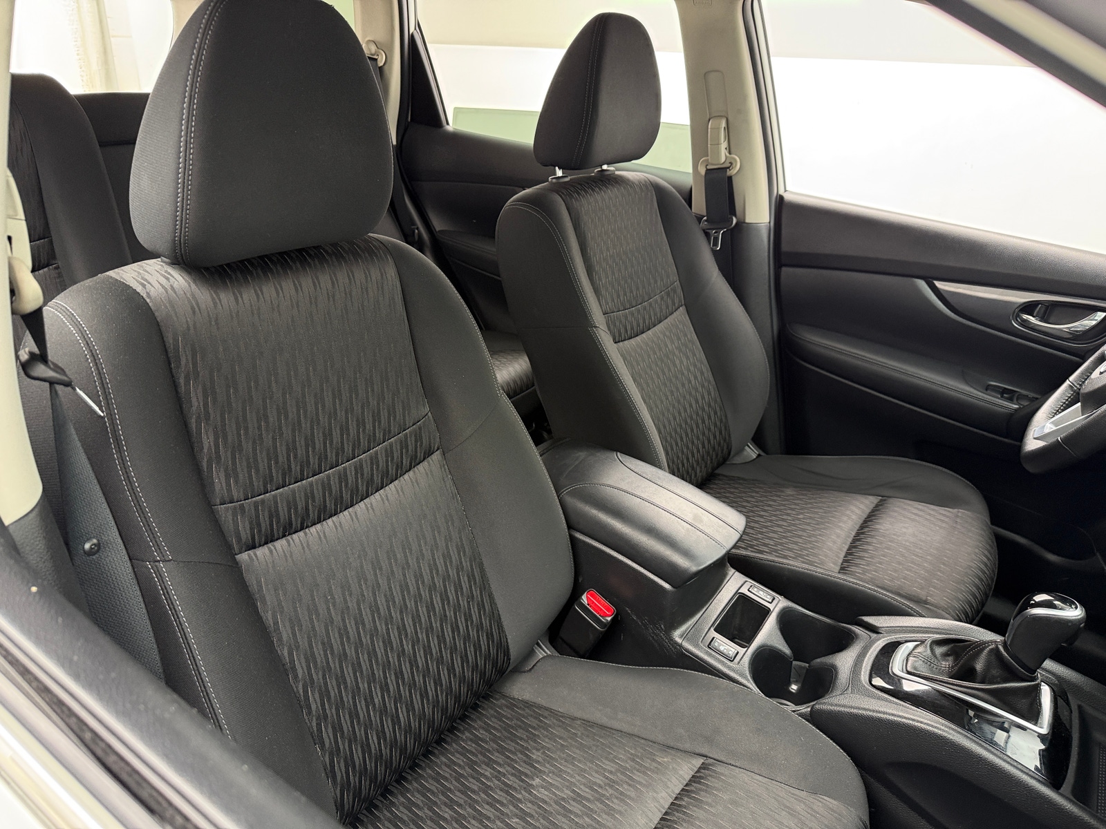 Thumbnail: 2019 Nissan Rogue - 2