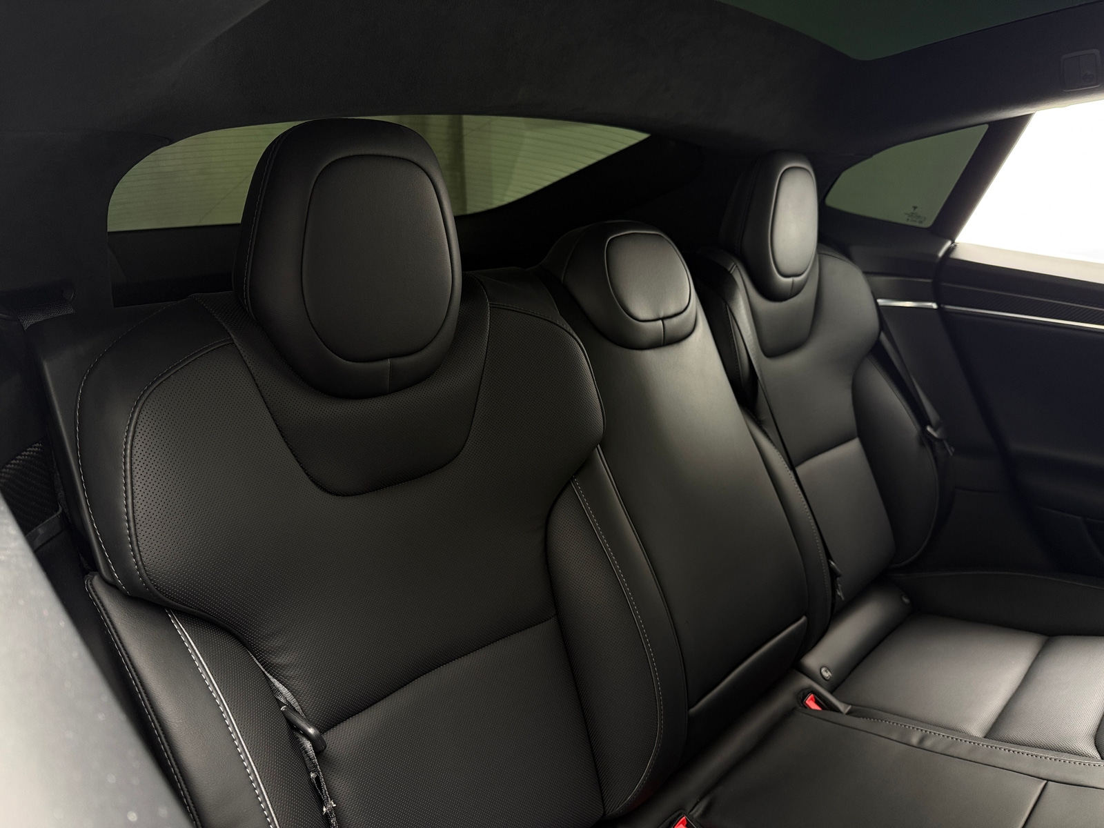 Thumbnail: 2022 Tesla Model S - 5