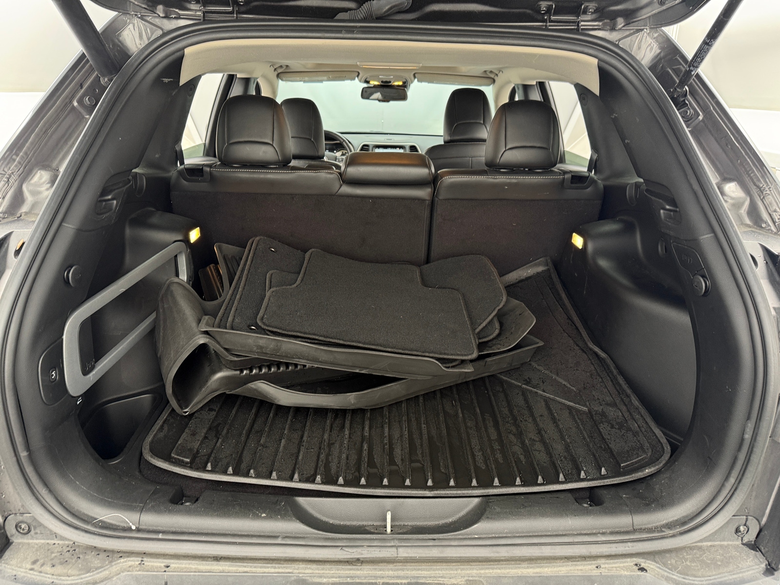 Thumbnail: 2016 Jeep Cherokee - 6