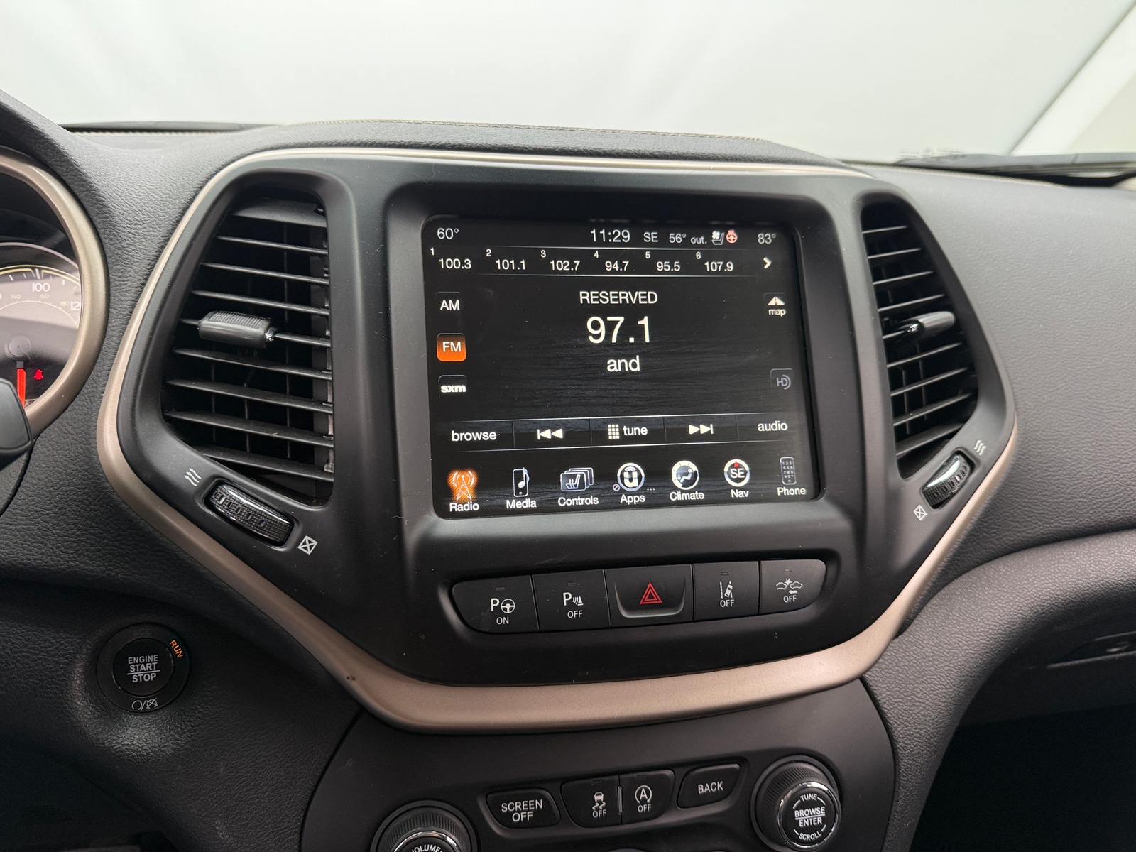 Thumbnail: 2016 Jeep Cherokee - 3