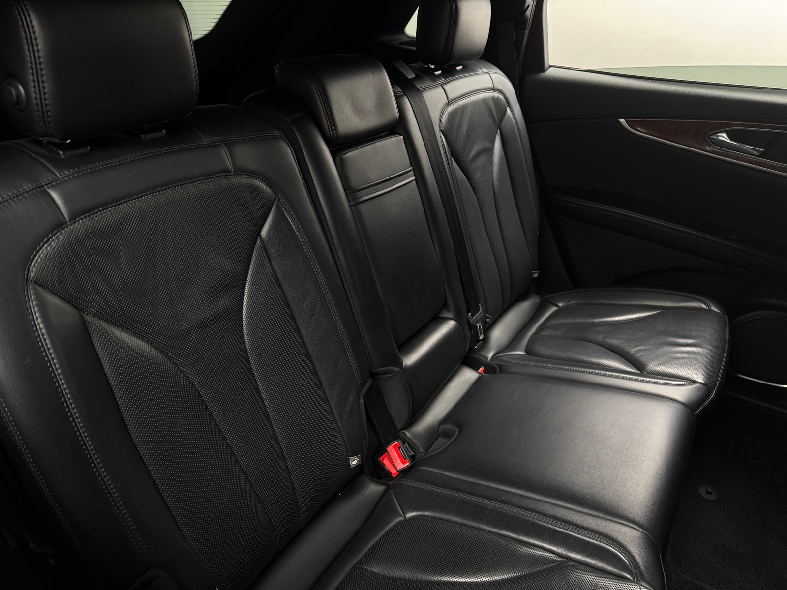 Thumbnail: 2020 Lincoln Nautilus - 5