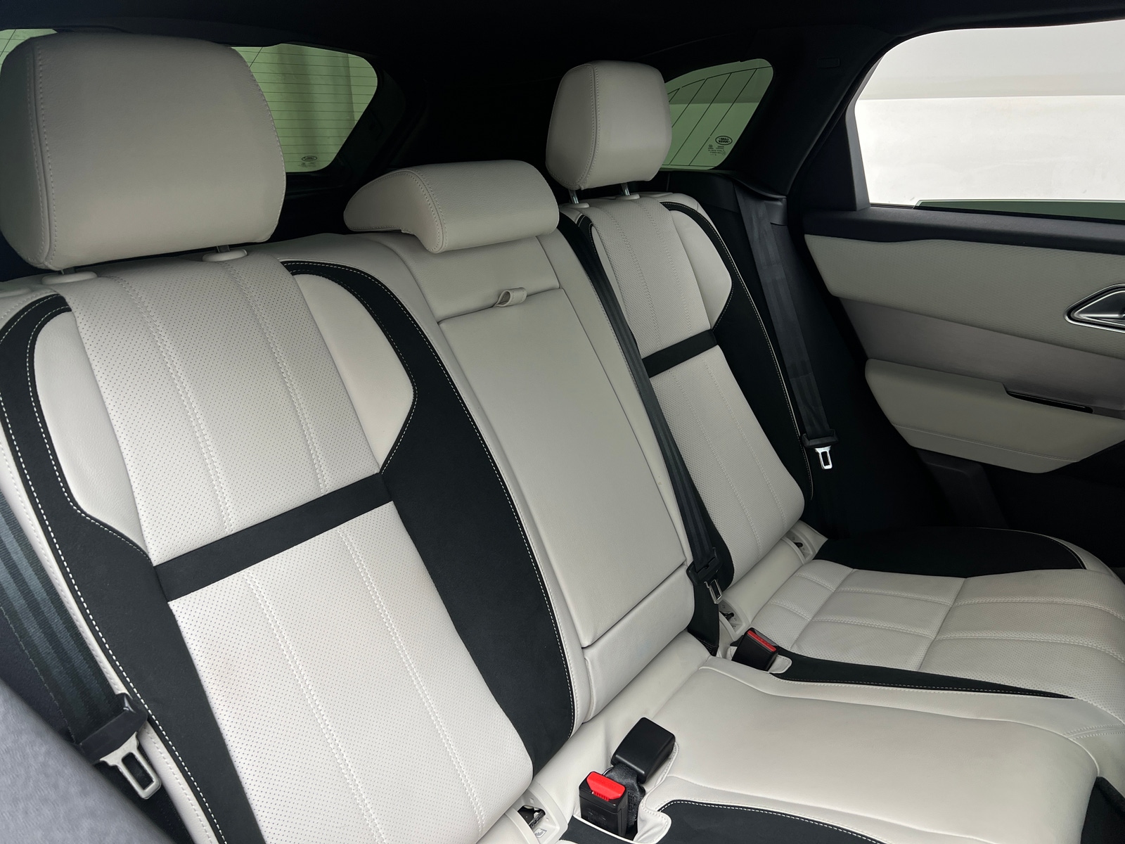 Thumbnail: 2023 Land Rover Range Rover Velar - 5