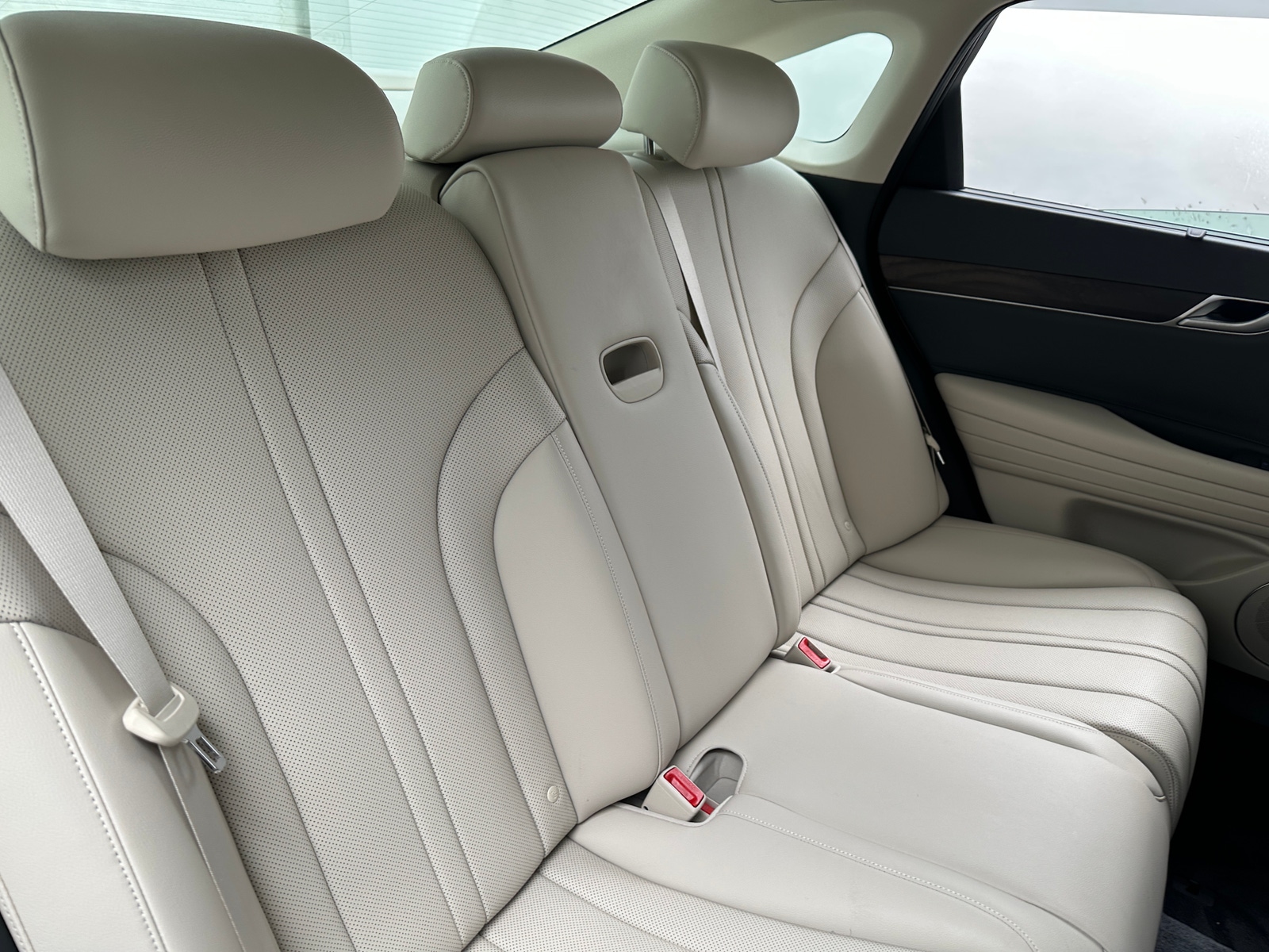 Thumbnail: 2022 Genesis G80 - 5