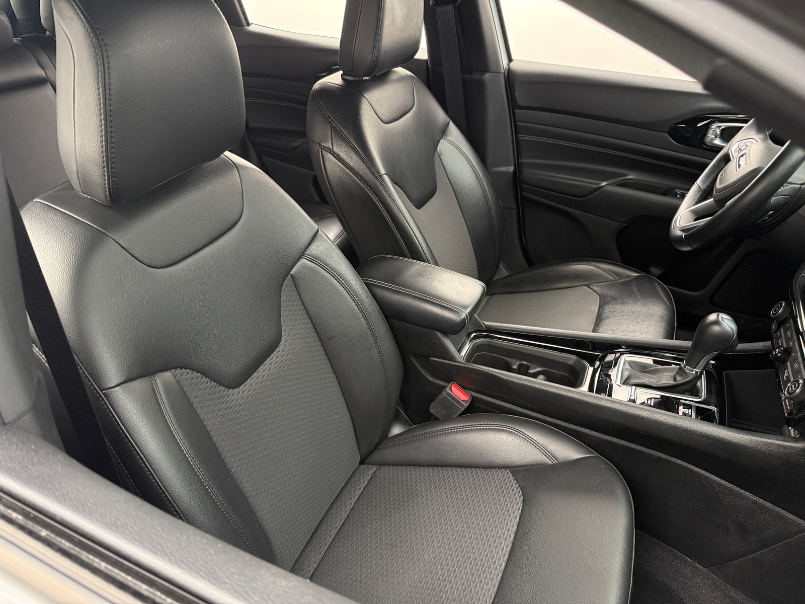 Thumbnail: 2022 Jeep Compass - 2