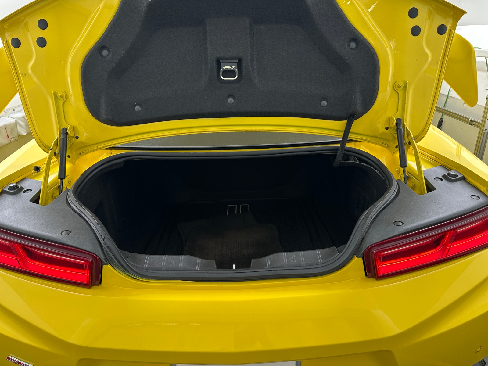 Thumbnail: 2016 Chevrolet Camaro - 6