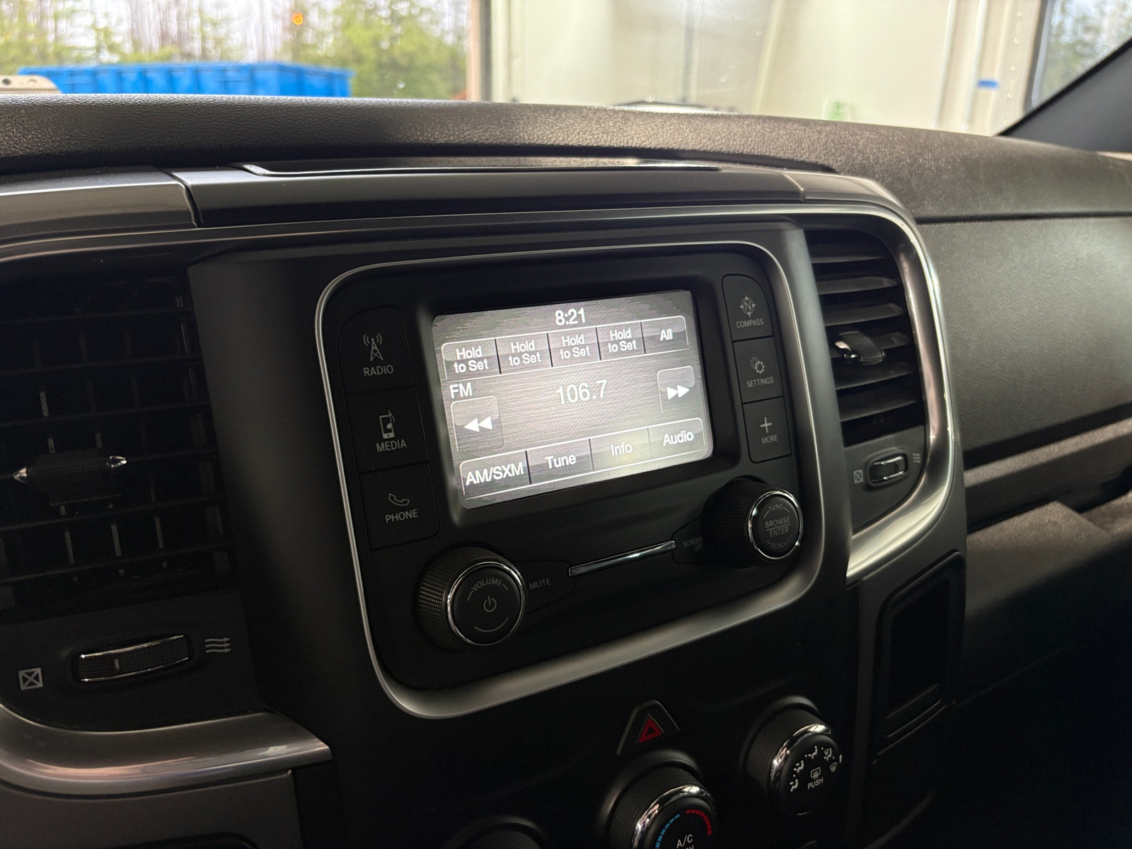 Thumbnail: 2024 RAM 1500 Classic - 4