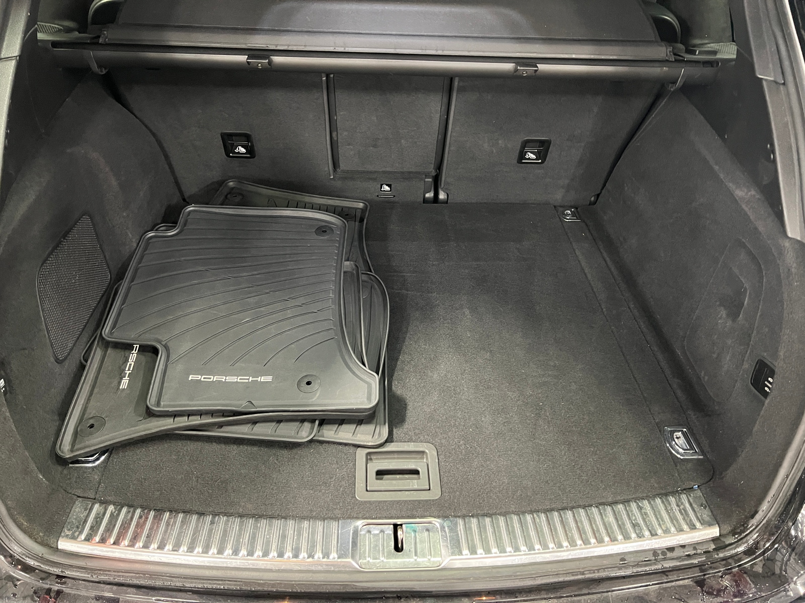 Thumbnail: 2016 Porsche Cayenne - 6