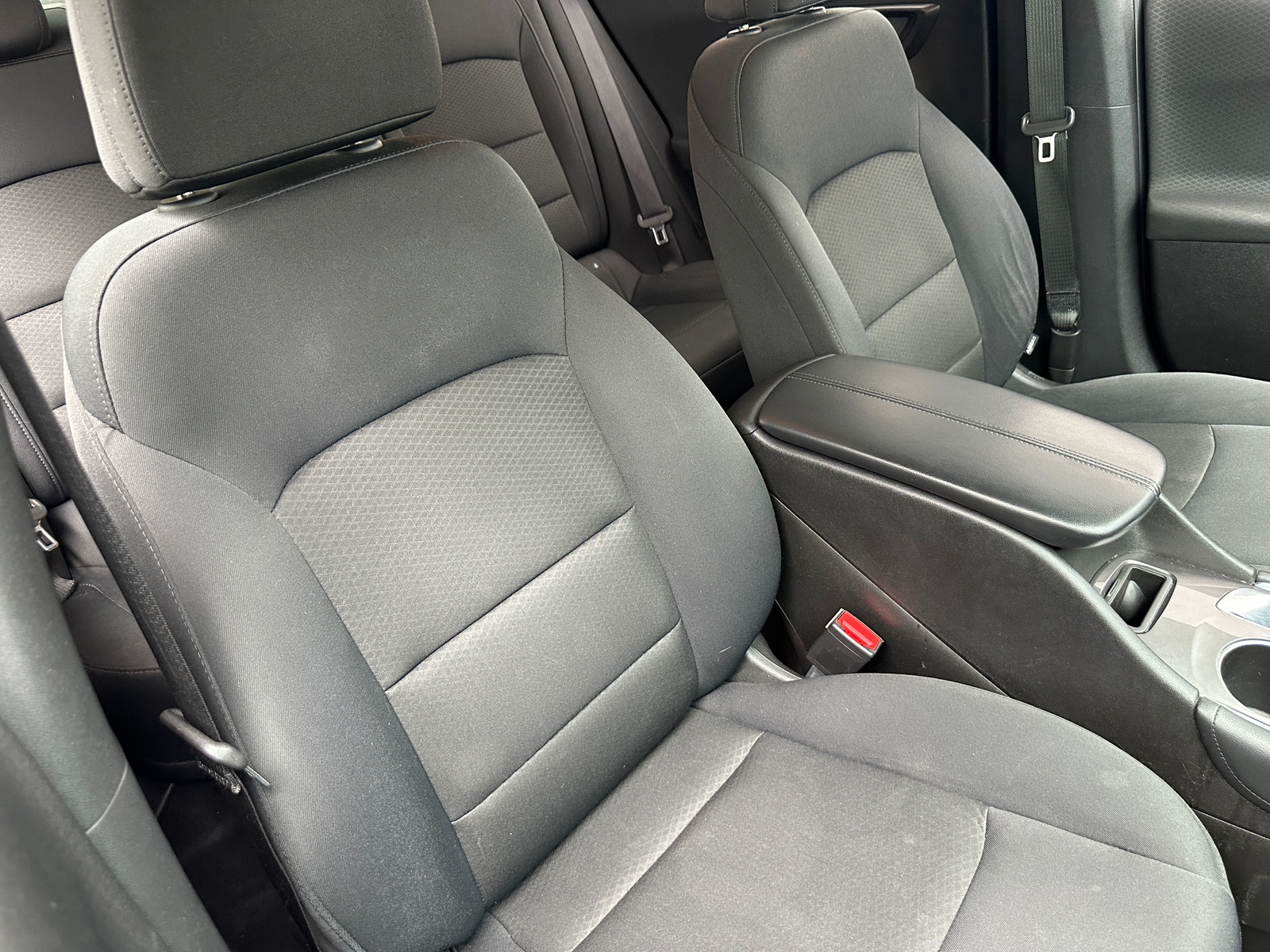 Thumbnail: 2016 Chevrolet Malibu - 2