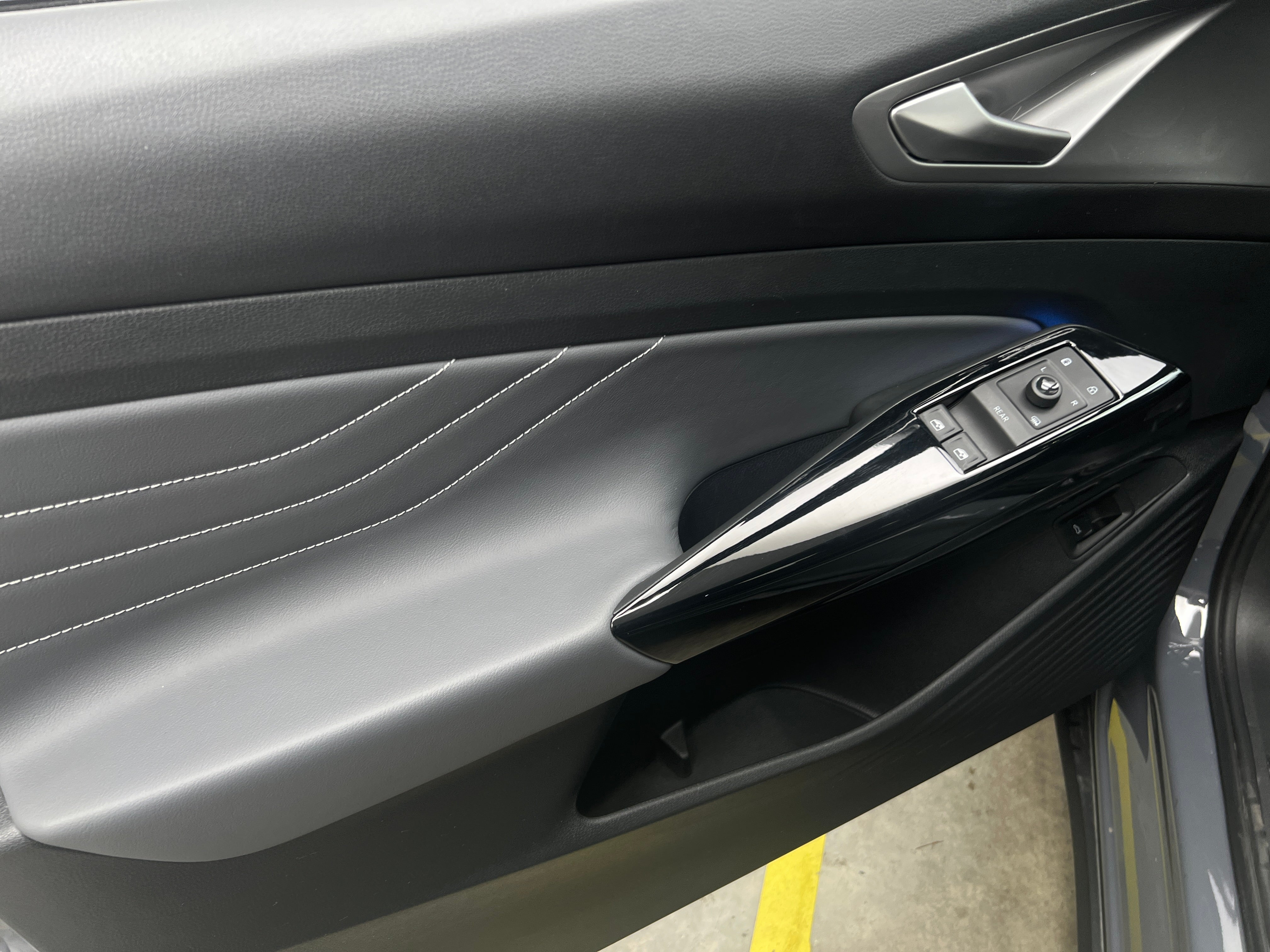 Used 2023 Volkswagen ID.4 S with VIN 1V25MPE89PC016139 for sale in Auburn, WA