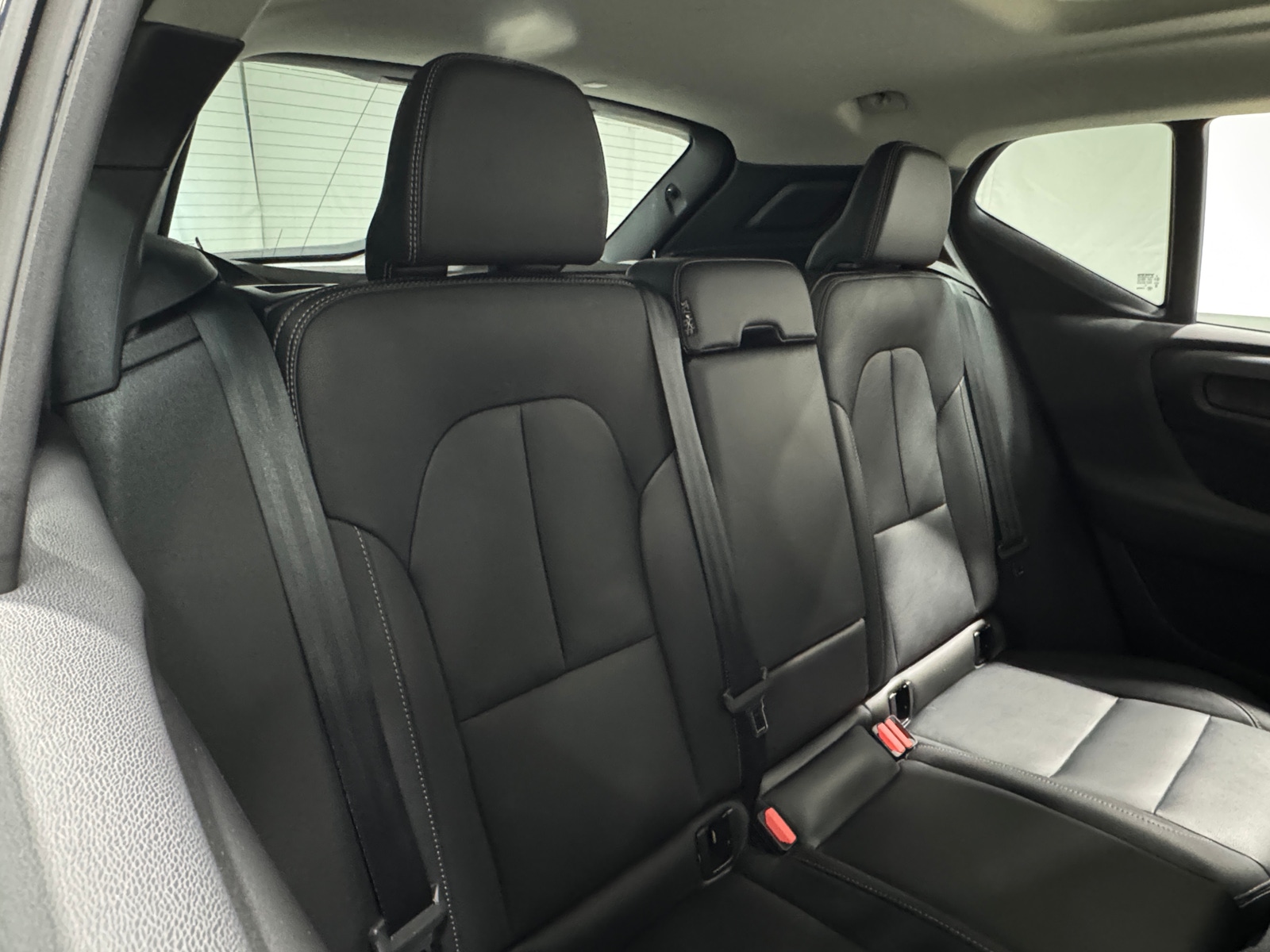 Thumbnail: 2024 Volvo XC40 - 5