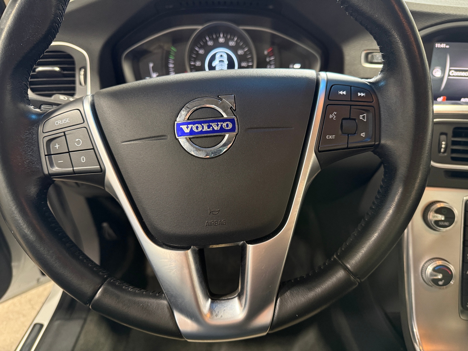 Thumbnail: 2017 Volvo S60 - 4