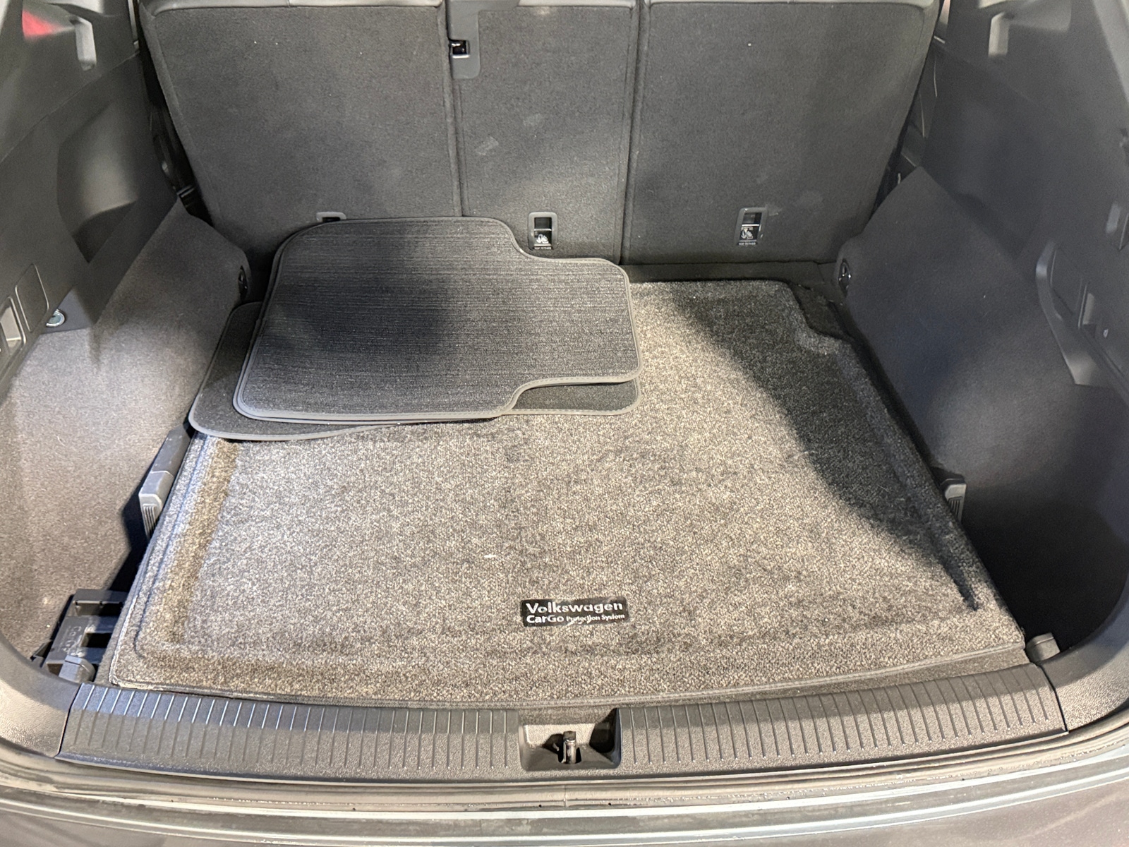 Thumbnail: 2023 Volkswagen Tiguan - 6