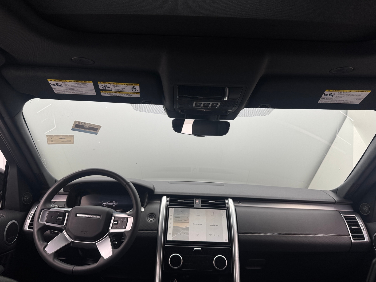 Thumbnail: 2024 Land Rover Discovery - 2