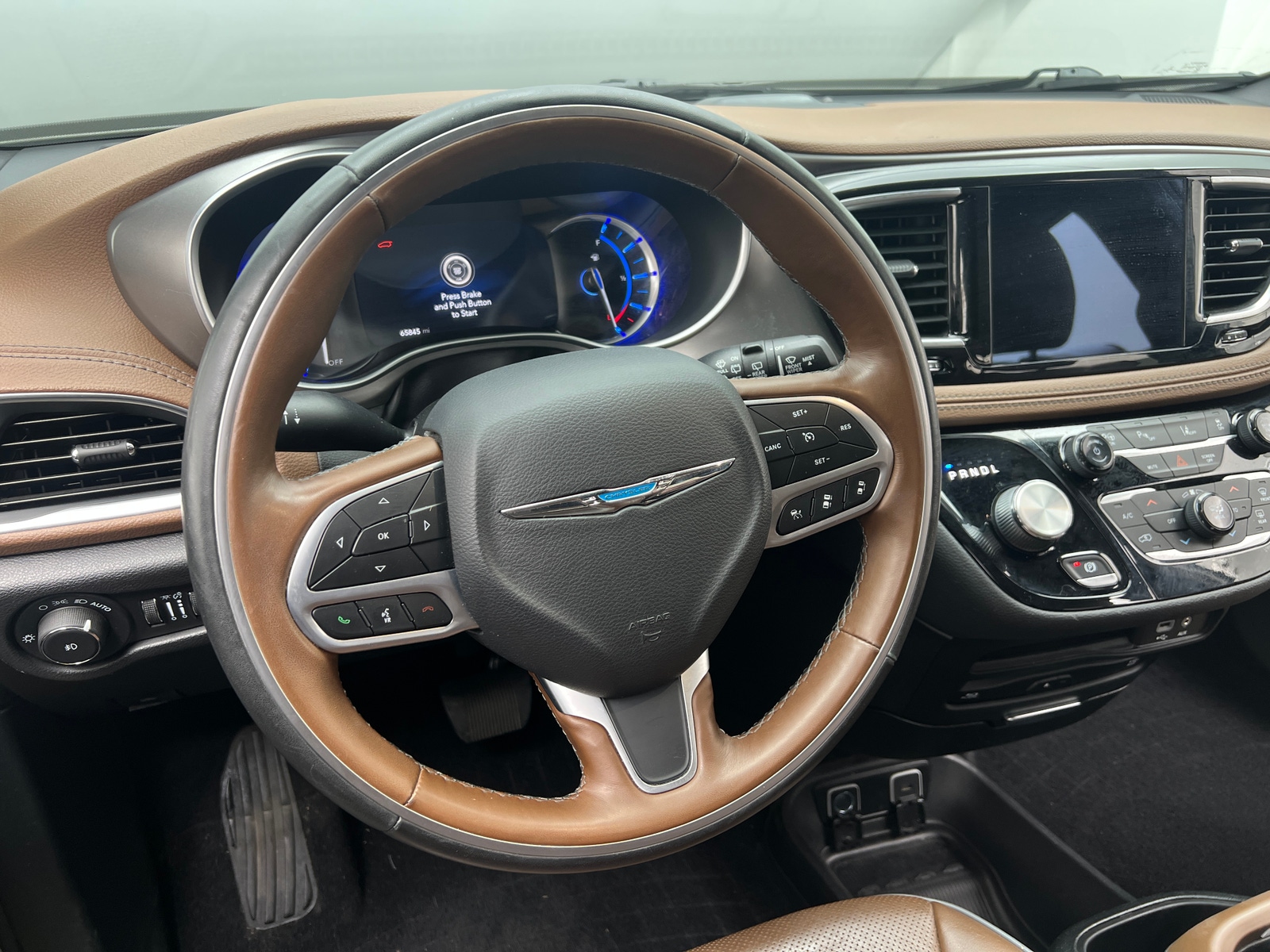 Thumbnail: 2020 Chrysler Pacifica - 4