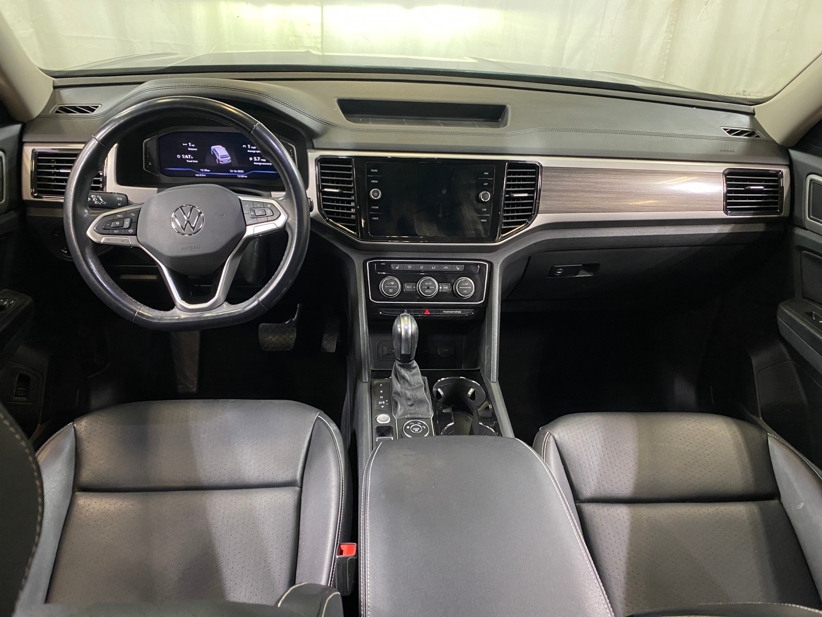 Thumbnail: 2021 Volkswagen Atlas - 2