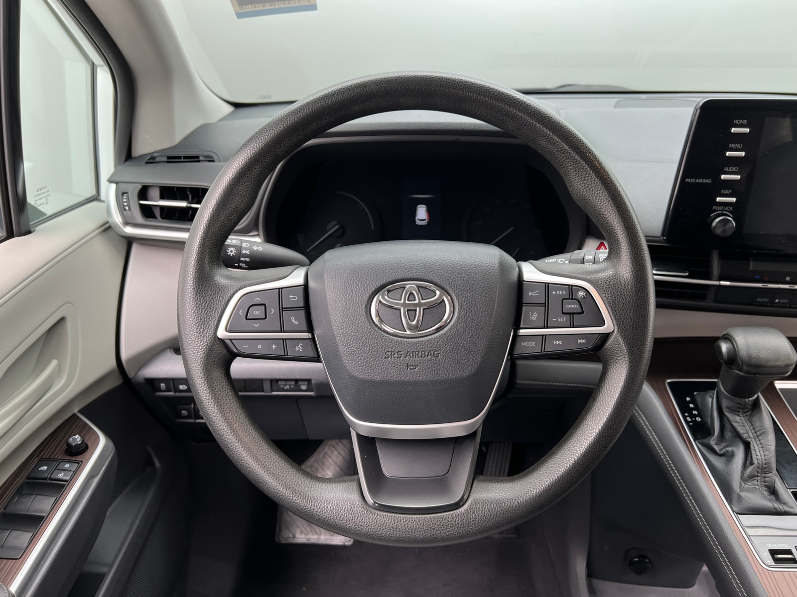 Thumbnail: 2021 Toyota Sienna - 5