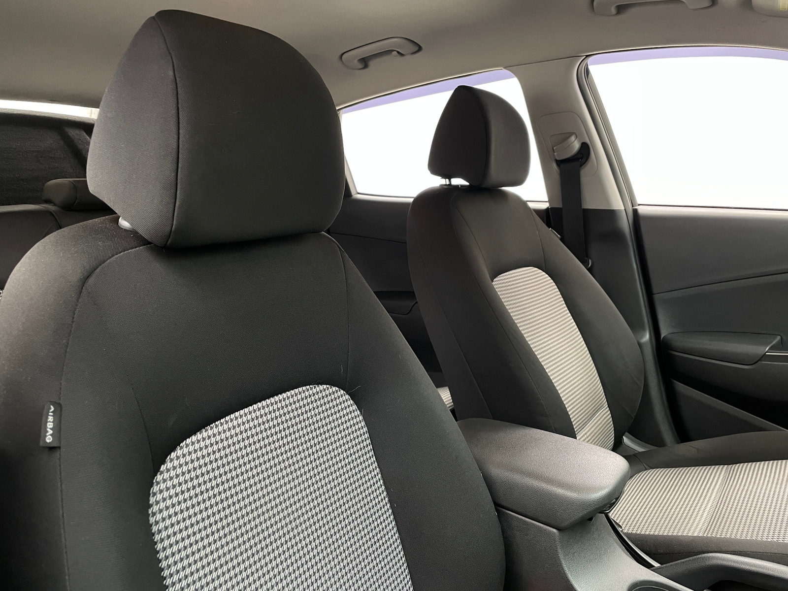 Thumbnail: 2021 Hyundai Kona - 2