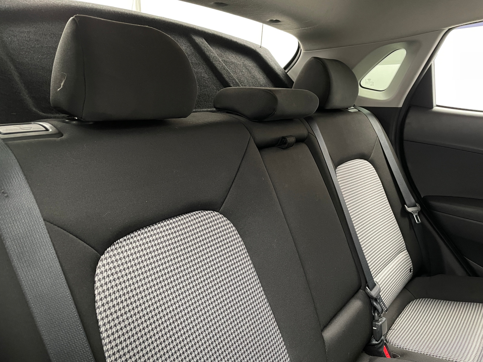 Thumbnail: 2021 Hyundai Kona - 6