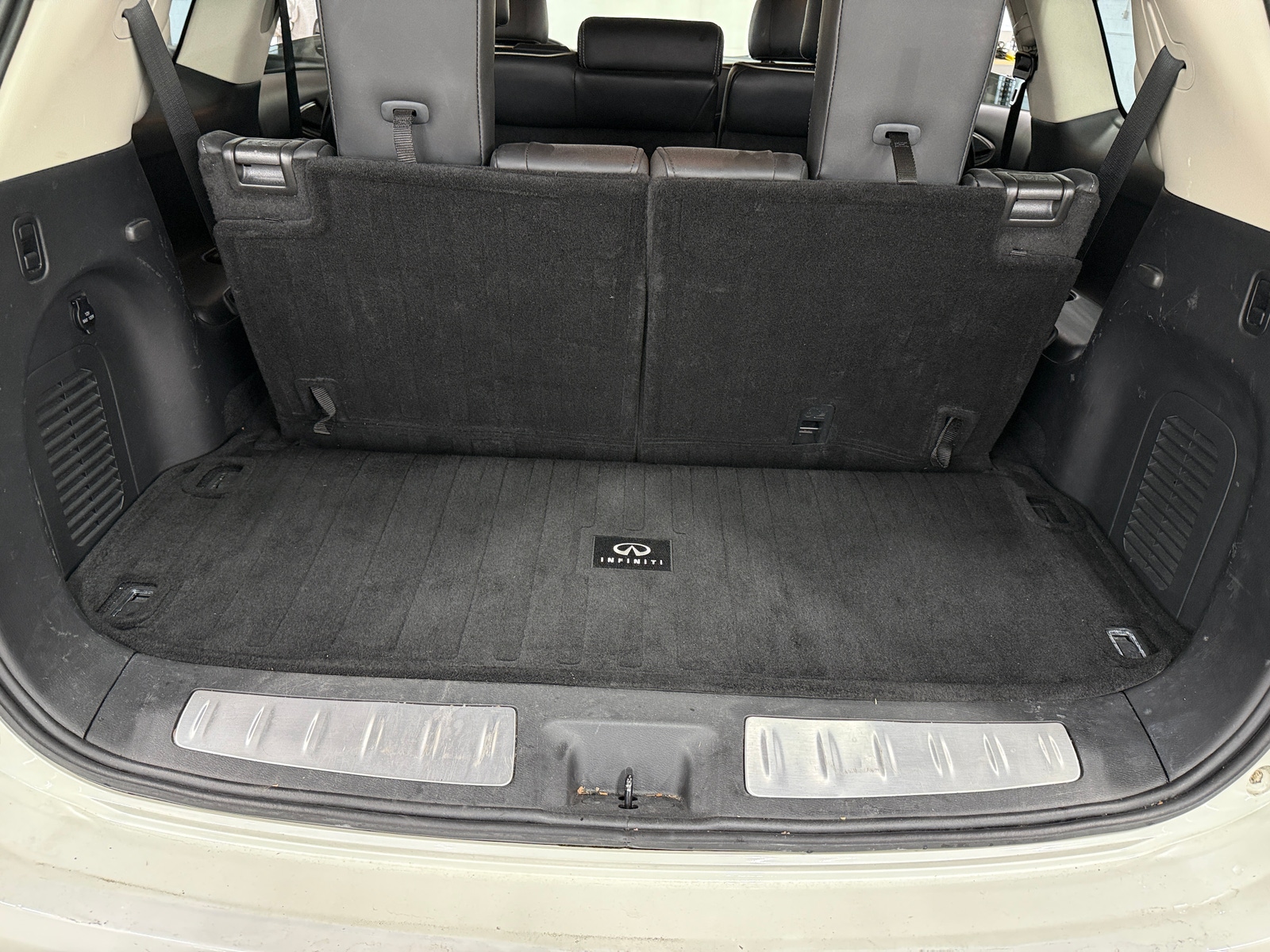 Thumbnail: 2019 INFINITI QX60 - 6