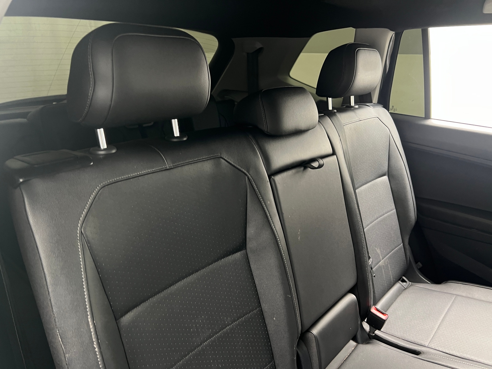 Thumbnail: 2020 Volkswagen Tiguan - 5