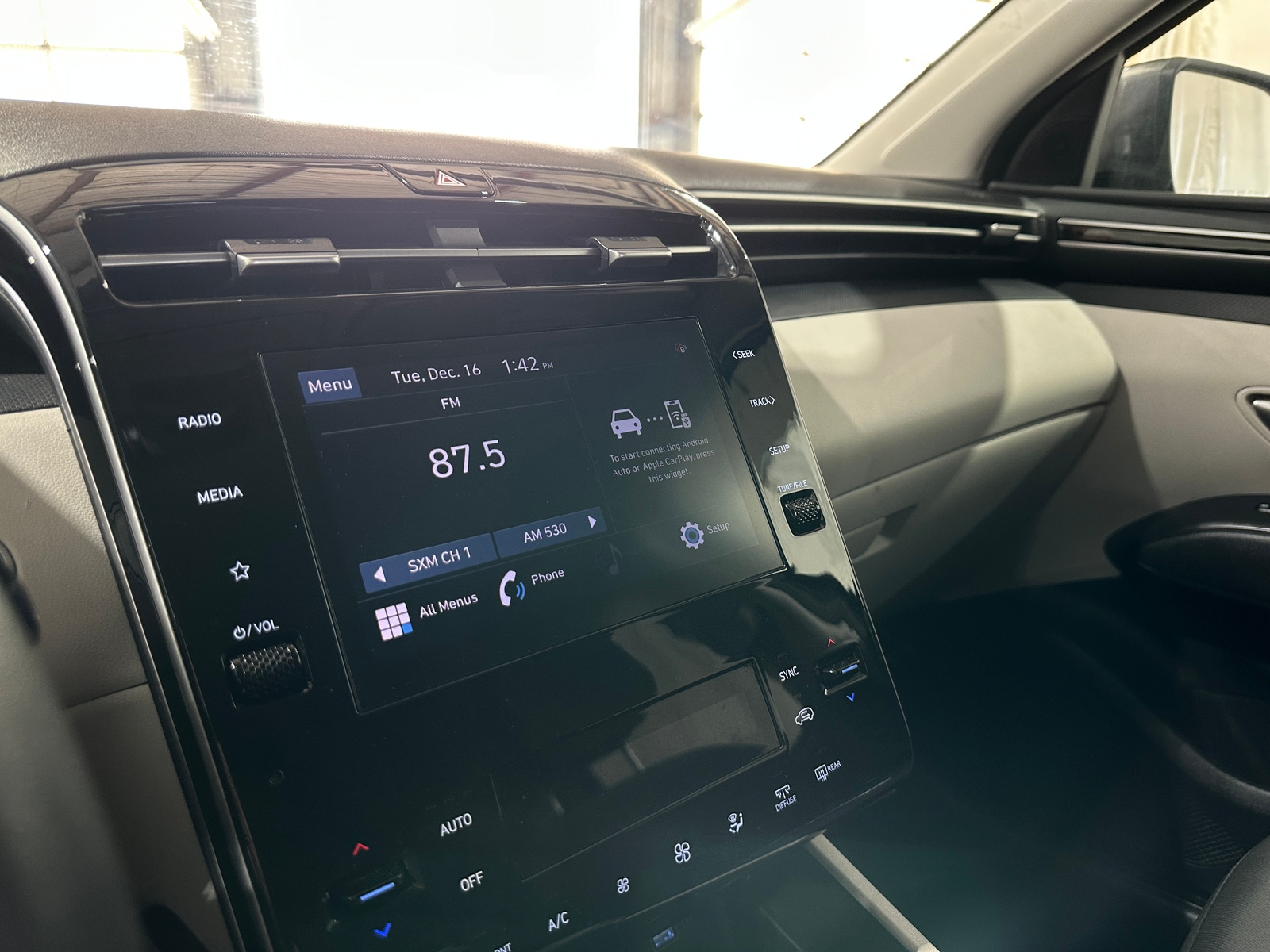 Thumbnail: 2024 Hyundai Tucson - 4