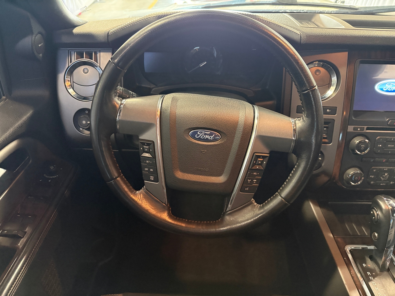 Thumbnail: 2017 Ford Expedition - 4