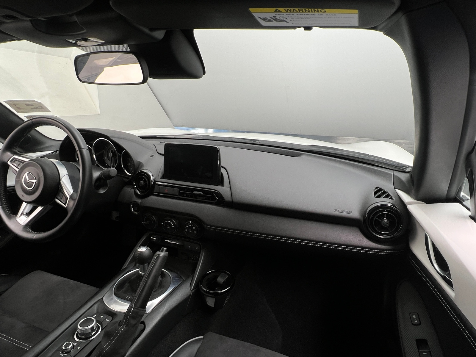 Thumbnail: 2022 Mazda MX-5 Miata - 3