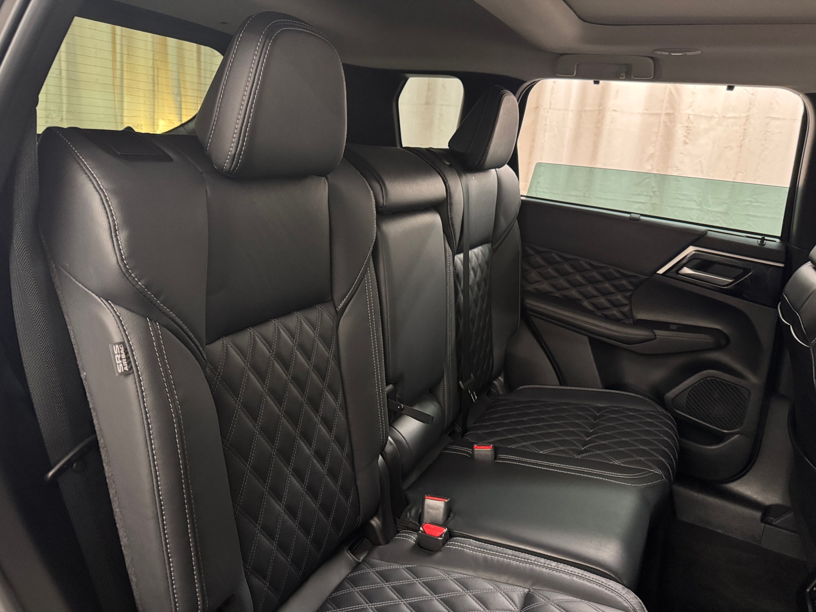 Thumbnail: 2023 Mitsubishi Outlander - 5