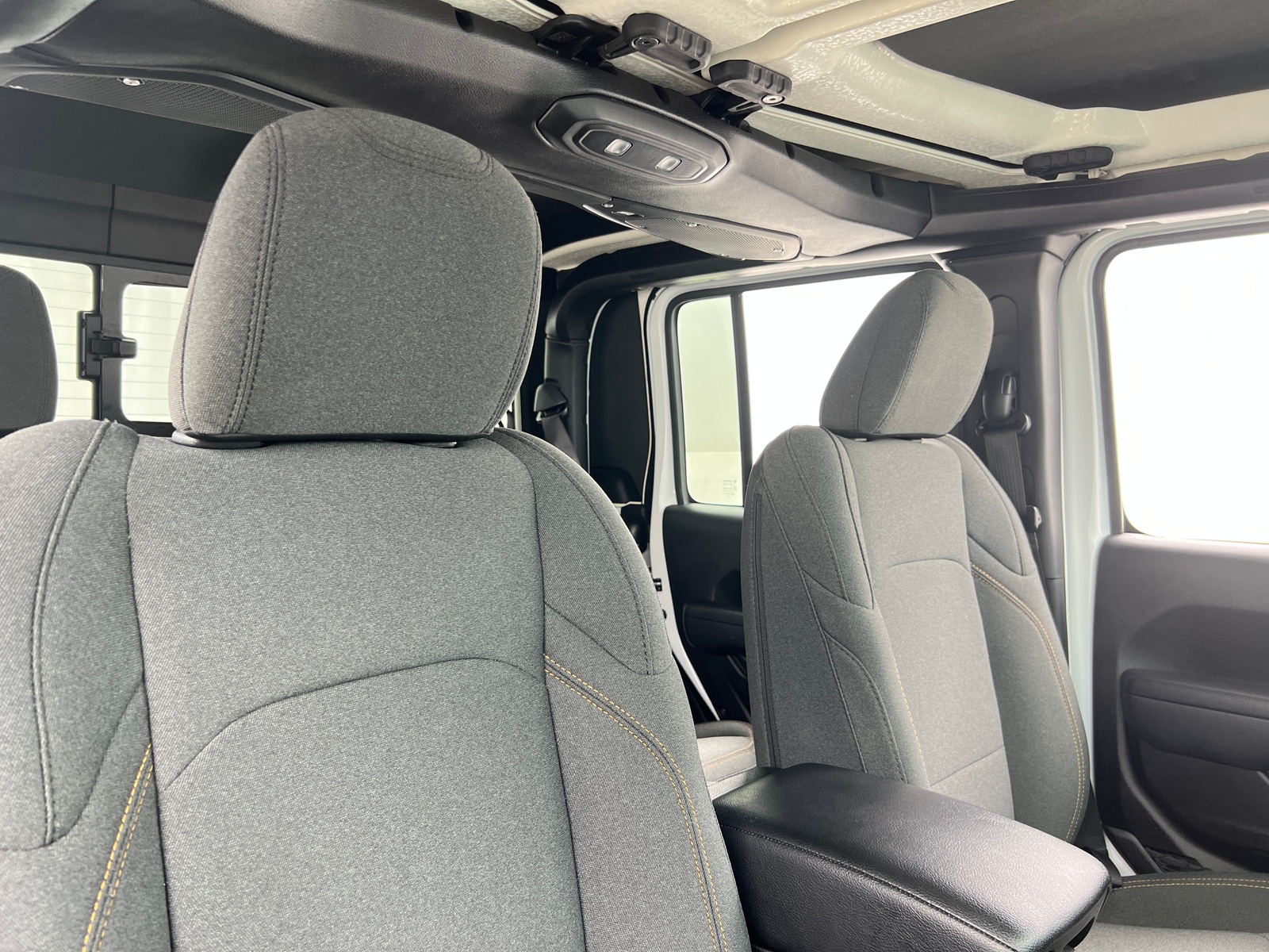 Thumbnail: 2024 Jeep Gladiator - 2